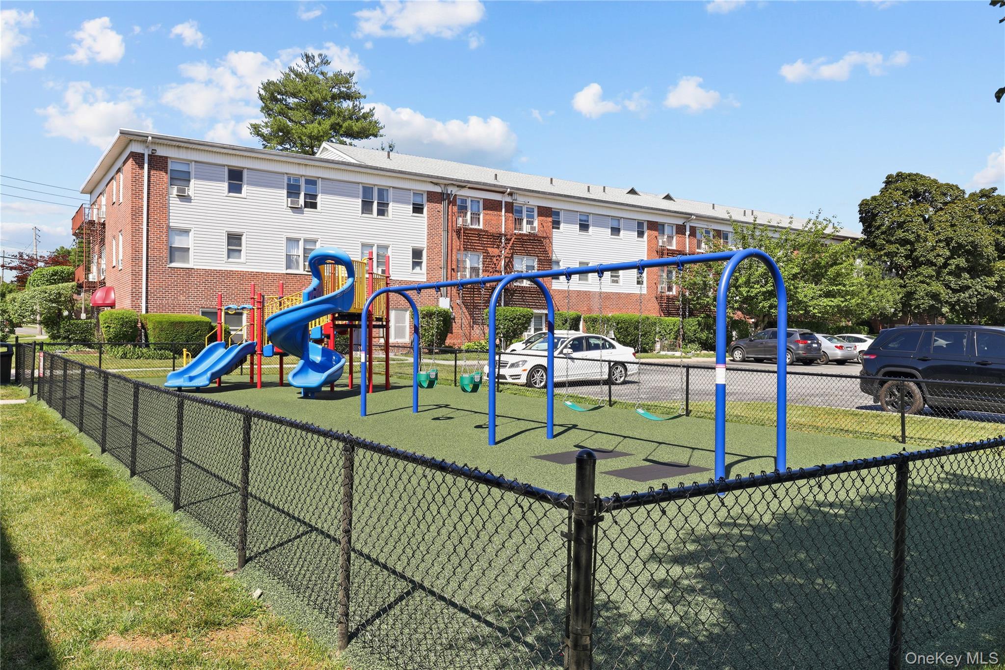Homes for sale in Yonkers, NY | 24 Winchester Ave #2C, Yonkers, NY 10710 | MLS# 1008097