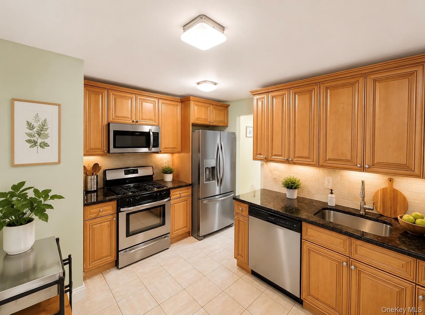 Homes for sale in Yonkers, NY | 3 Sadore Ln #3G, Yonkers, NY 10710 | MLS# 1008457