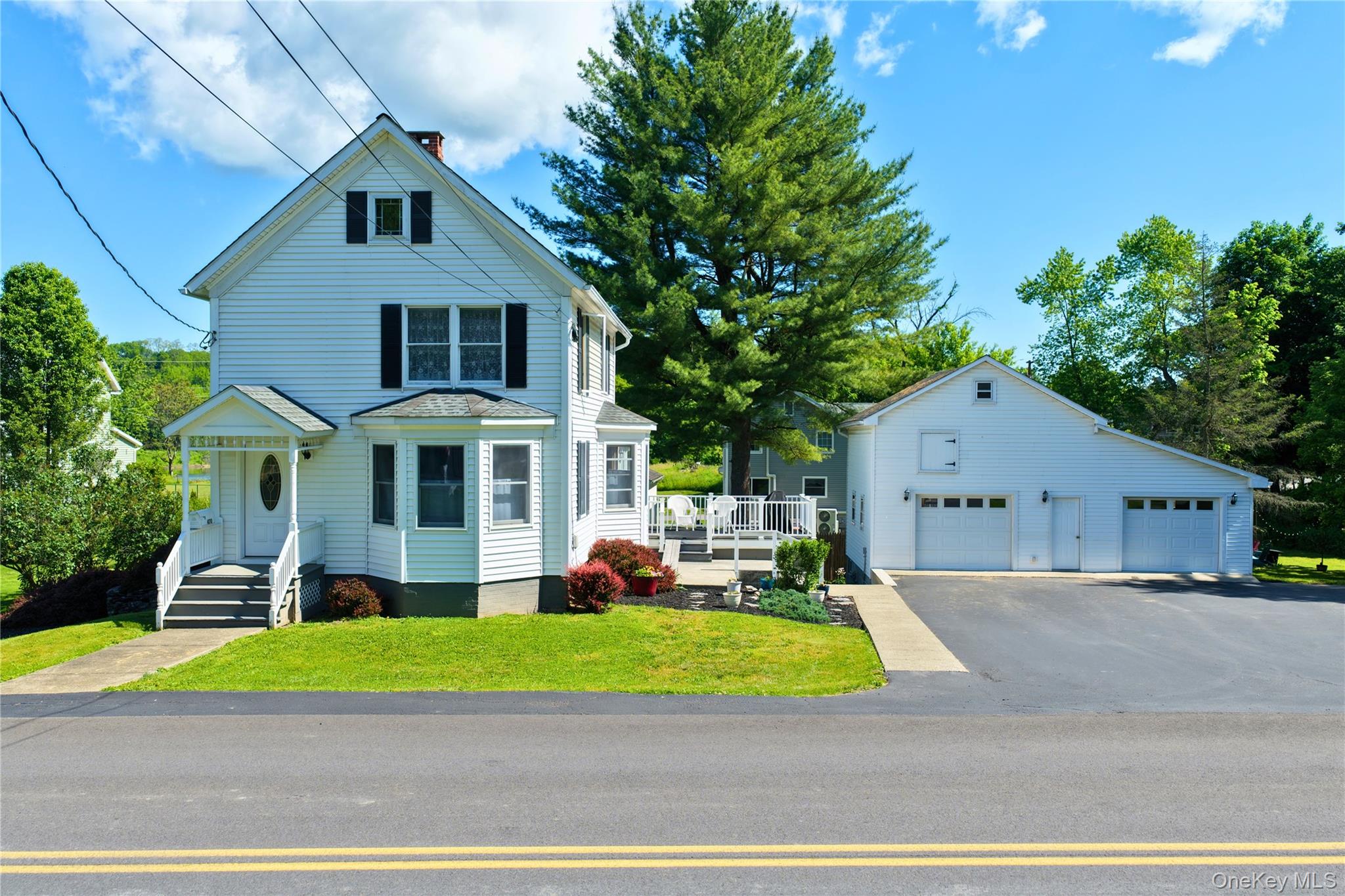 Homes for sale in Catskill, NY | 470 W Main St, Catskill, NY 12414 | MLS# 1008896