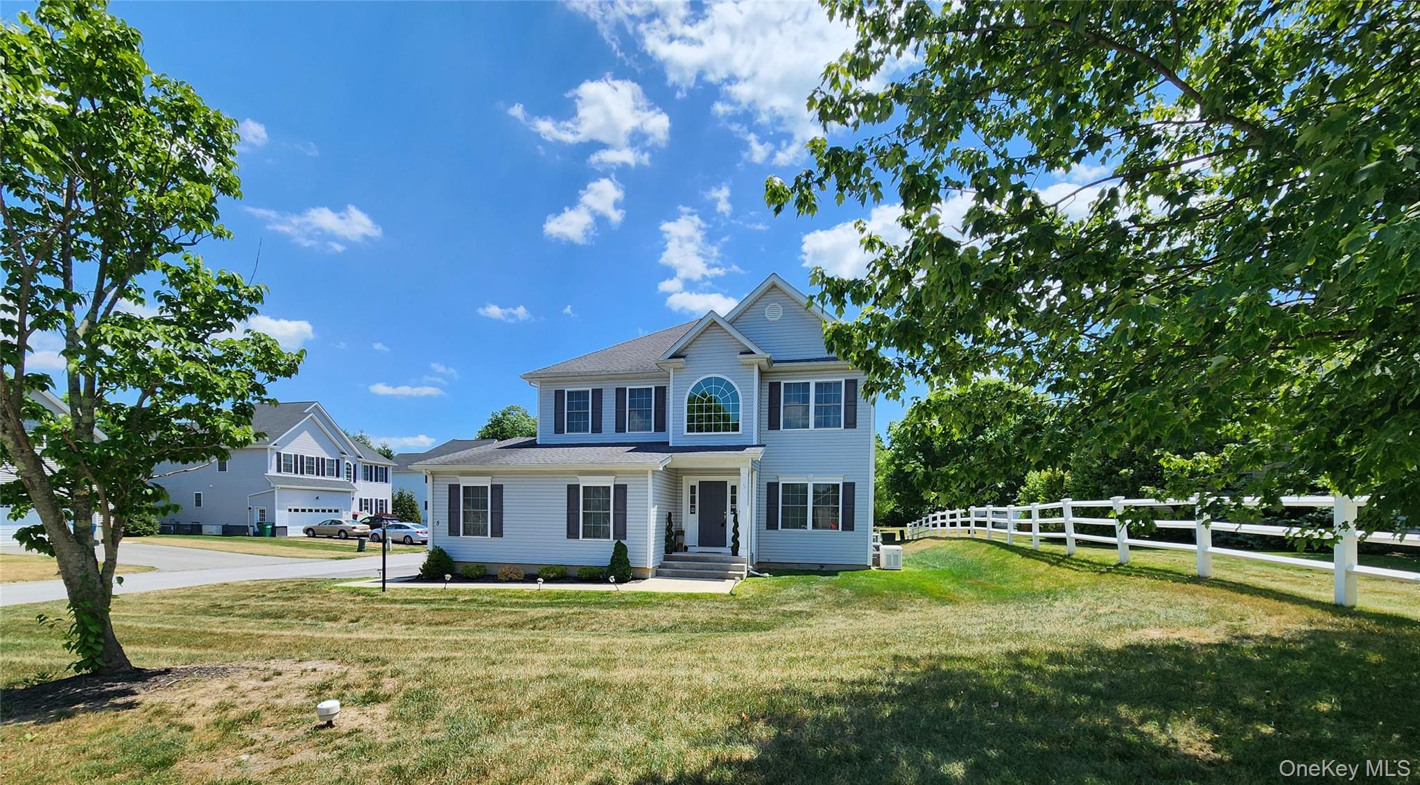 2nd image of 5 Mulberry Pl, East Fishkill, NY 12533 | MLS# 1009125