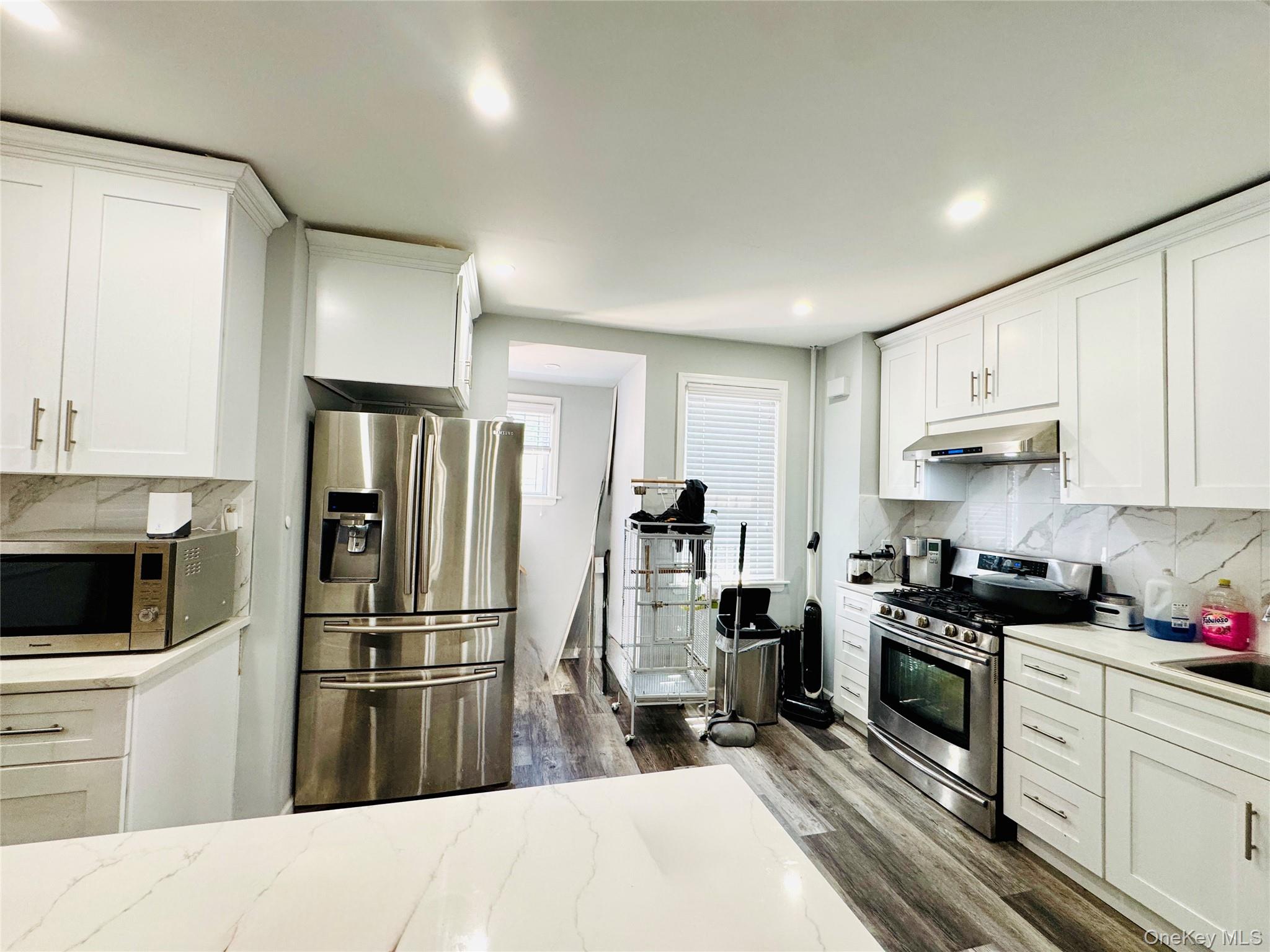 Homes for sale in New York, NY | 6220 80Th Rd, New York, NY 11385 | MLS# 1009331