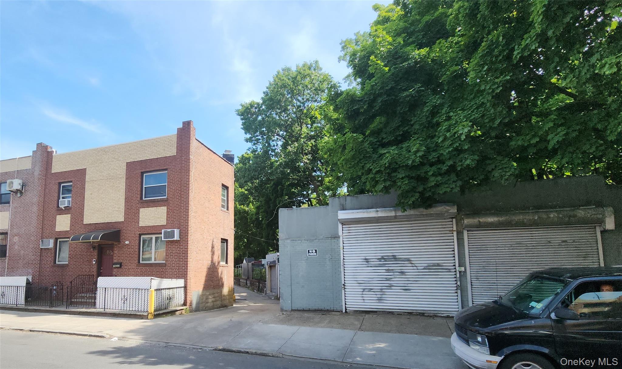 Homes for sale in New York, NY | 7432 Calamus Ave, New York, NY 11373 | MLS# 1009439