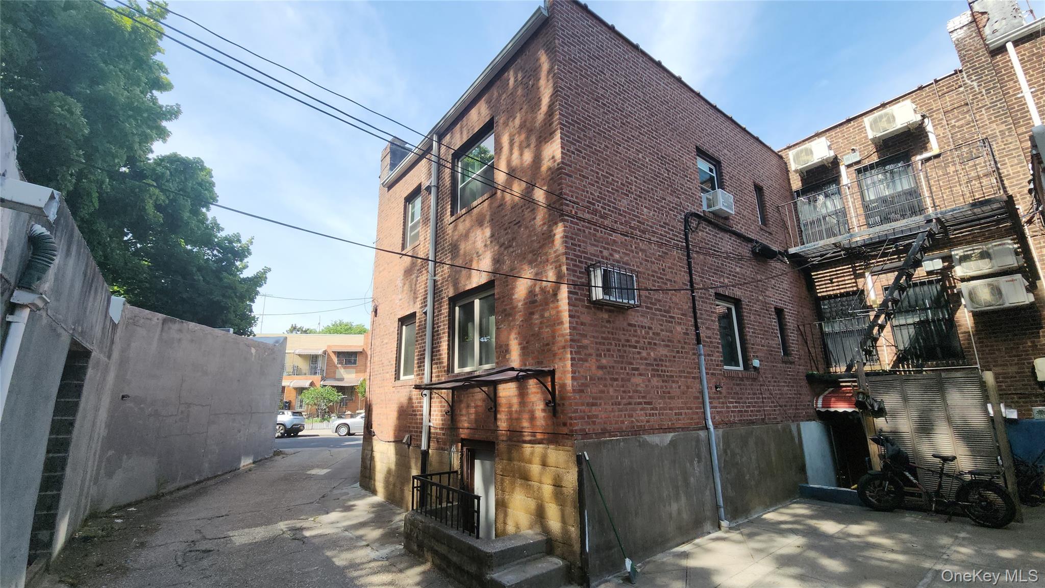 Homes for sale in New York, NY | 7432 Calamus Ave, New York, NY 11373 | MLS# 1009439