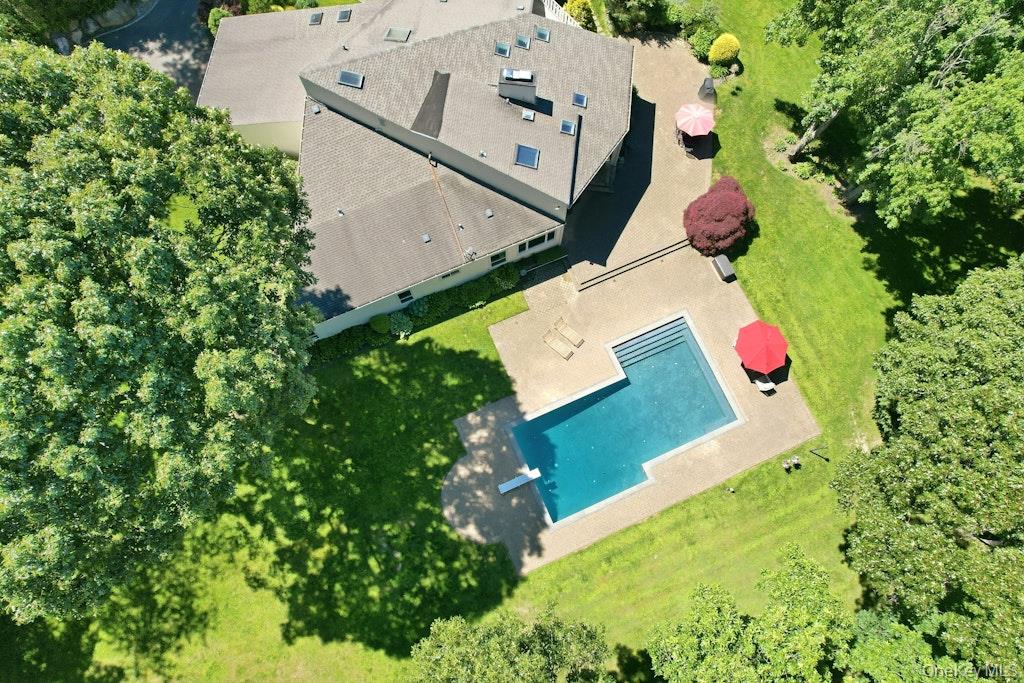 Homes for sale in Oyster Bay, NY | 29 Amber Ln, Oyster Bay, NY 11771 | MLS# 1010631