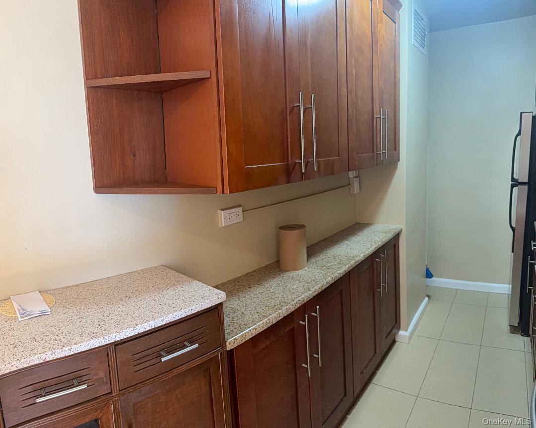 Homes for sale in New York, NY | 84-29 155Th Ave #1H, New York, NY 11414 | MLS# 1011891