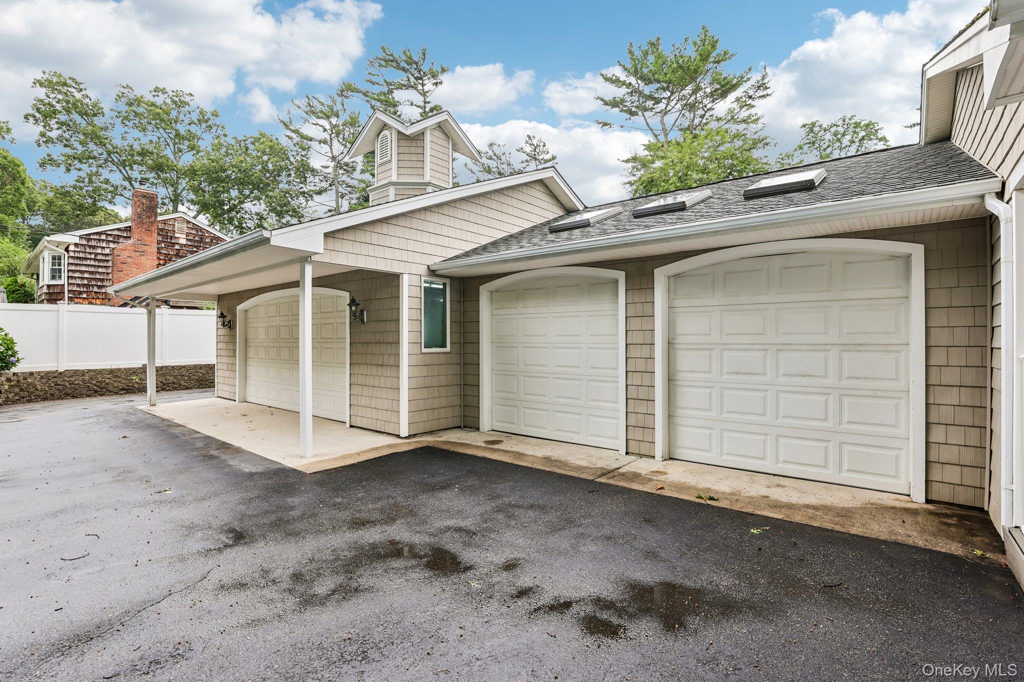 2nd image of 6 Winfield Dr, Brookhaven, NY 11789 | MLS# 1012115