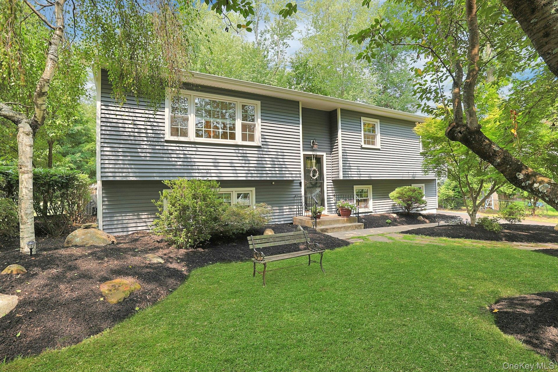 1st image of 4 Flower Ln, Clarkstown, NY 10989 | MLS# 1012174