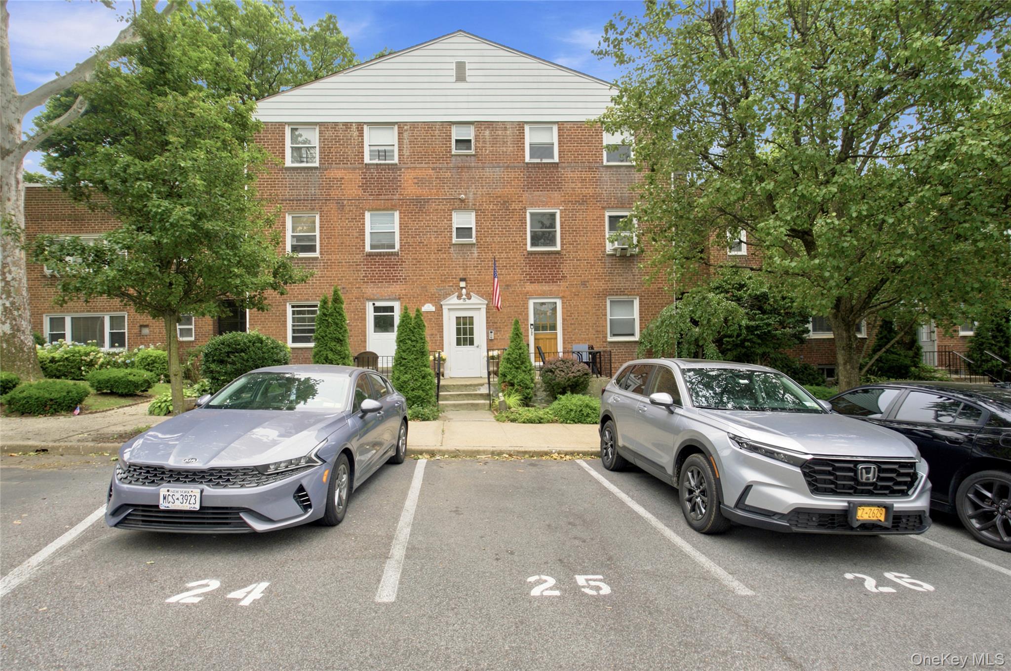 11th image of 15 Leewood #2L, Eastchester, NY 10709 | MLS# 1012246