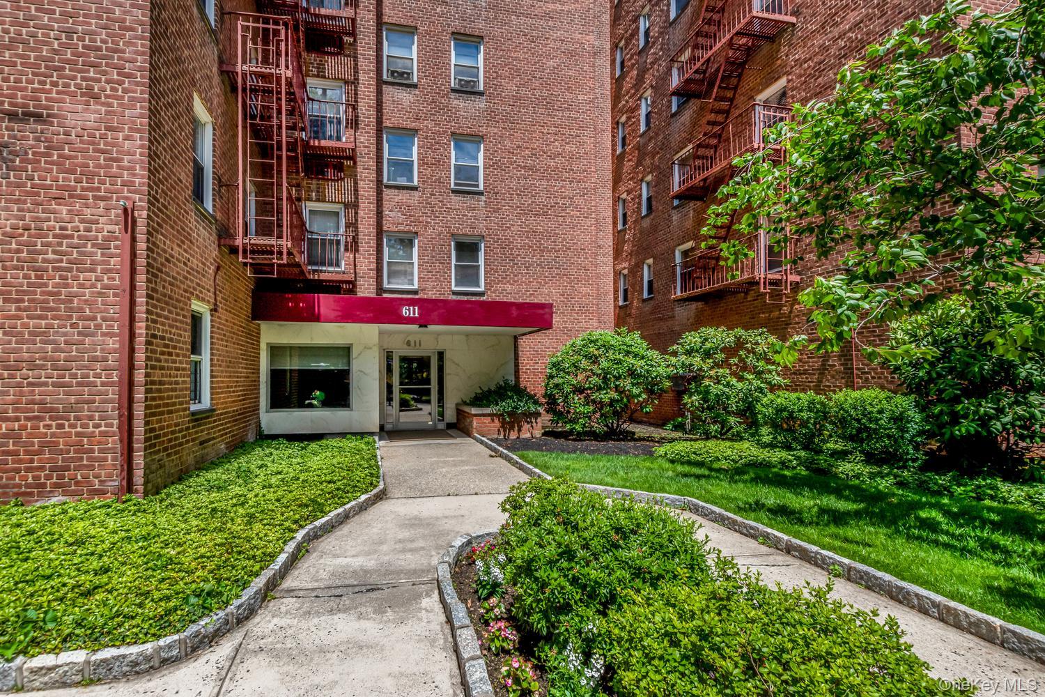 Homes for sale in Yonkers, NY | 611 Palmer #5O, Yonkers, NY 10701 | MLS# 1012385