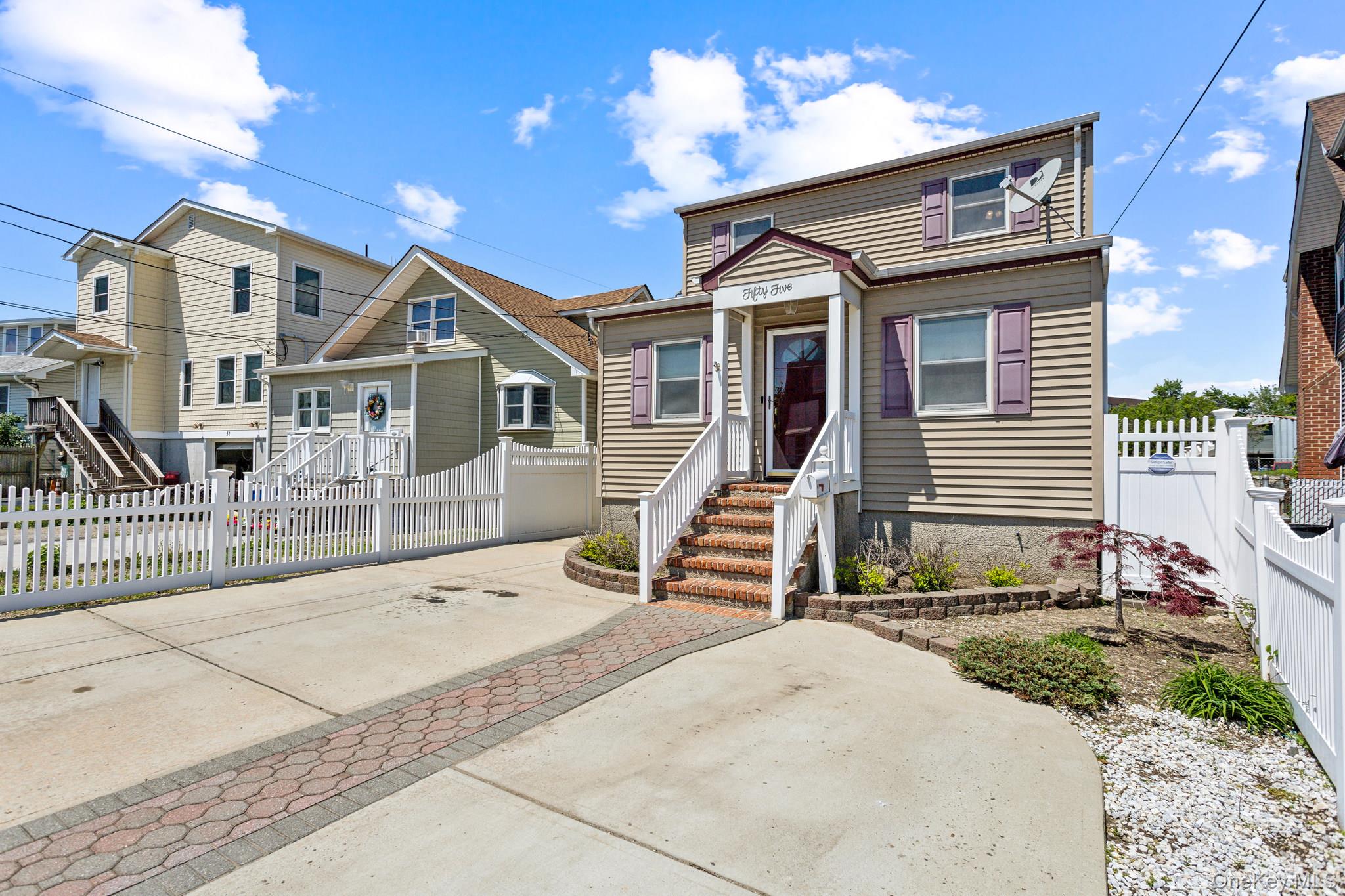 Homes for sale in Hempstead, NY | 55 West Ave, Hempstead, NY 11559 | MLS# 1012755