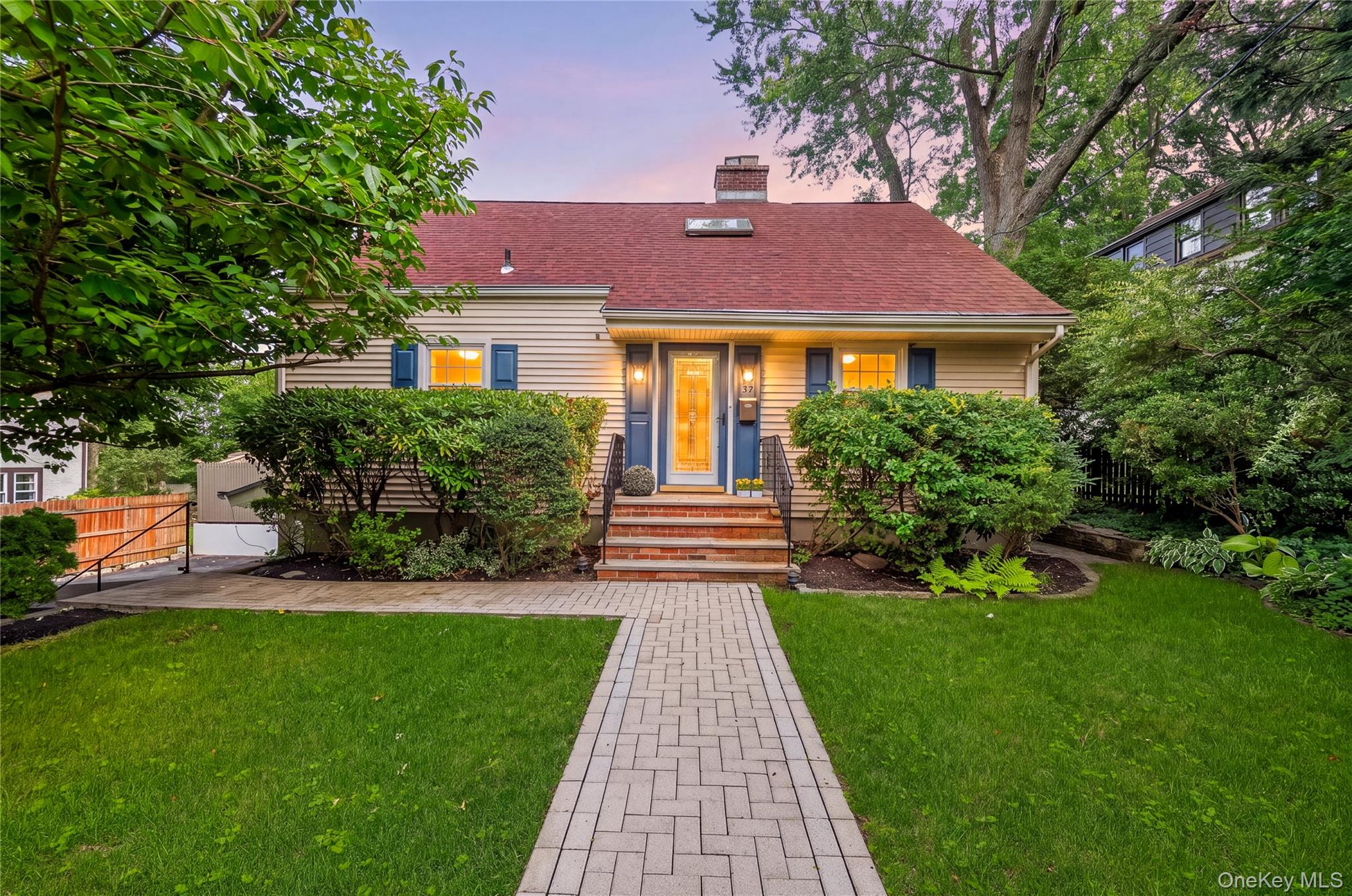 2nd image of 67 Topland Rd, White Plains, NY 10605 | MLS# 1012780