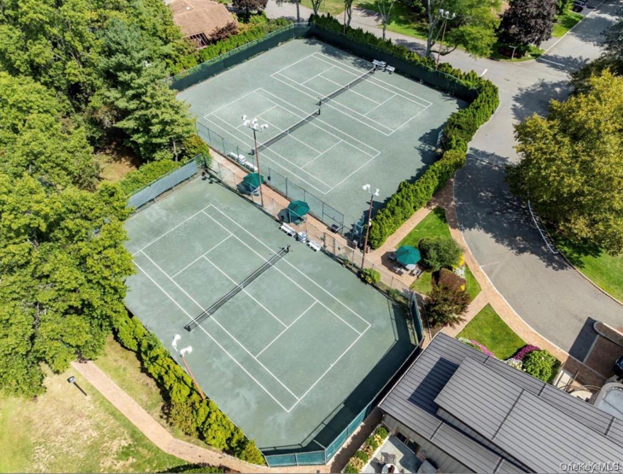 38th image of 302 Vista Dr, Oyster Bay, NY 11753 | MLS# 1012859