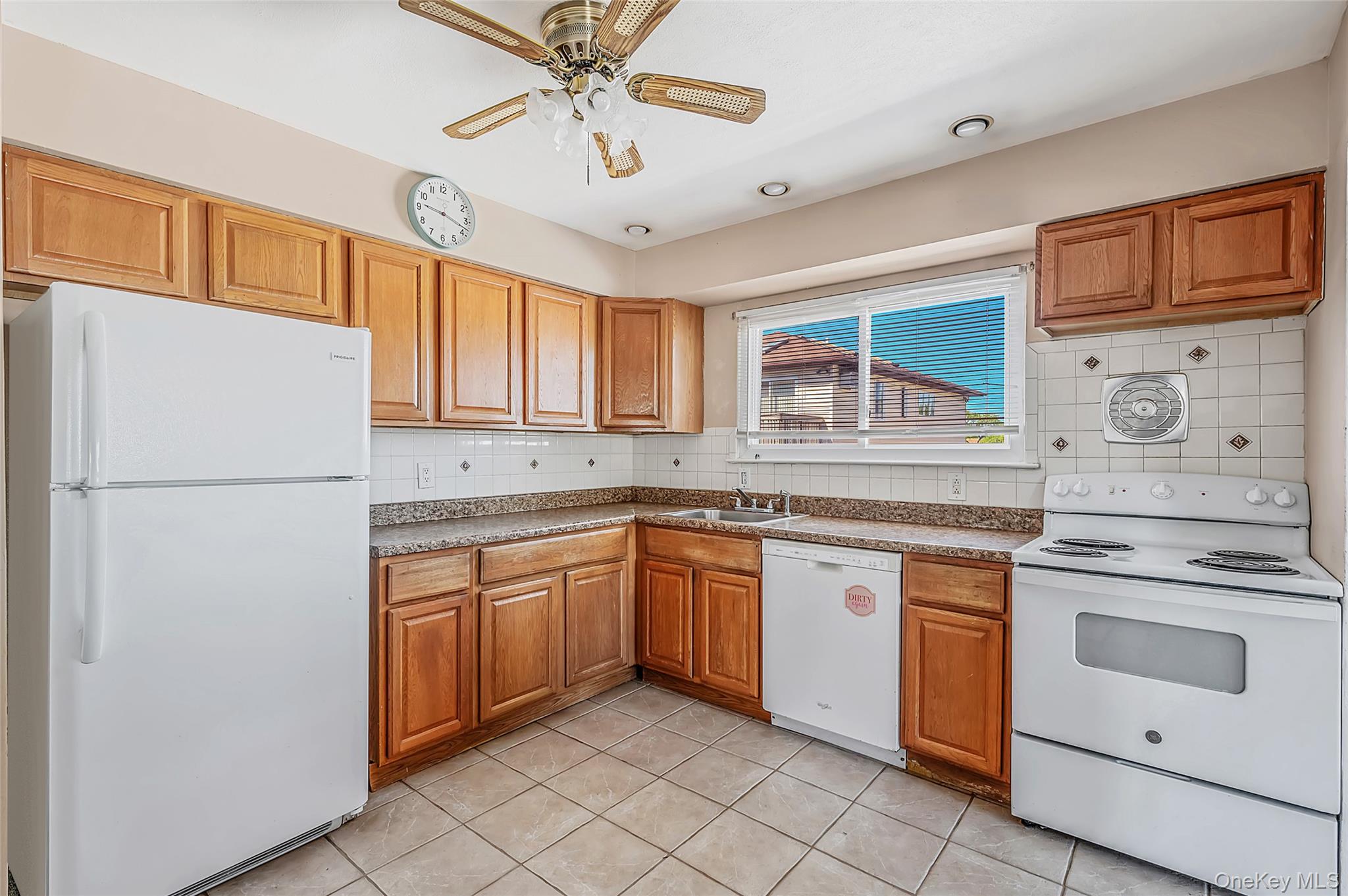 2nd image of 233 E Alhambra Ave, Babylon, NY 11757 | MLS# 1012884