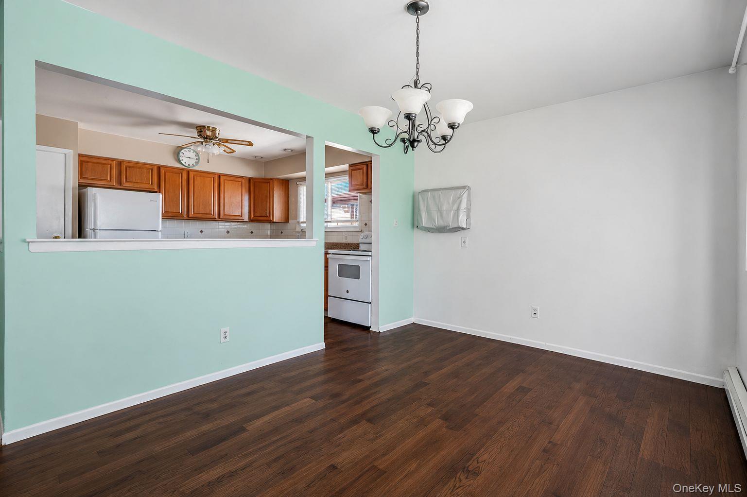4th image of 233 E Alhambra Ave, Babylon, NY 11757 | MLS# 1012884