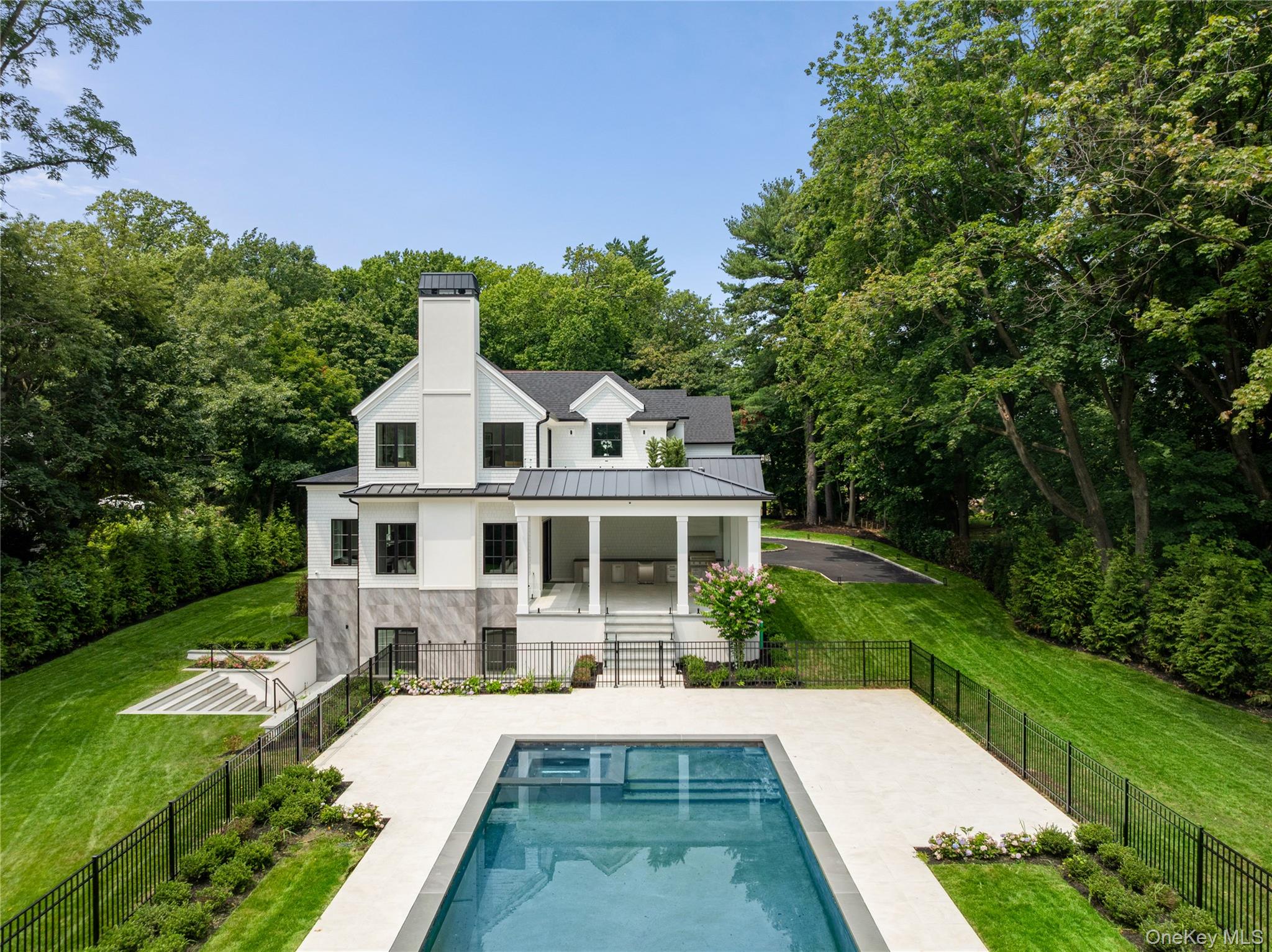 1st image of 110 Dogwood Ave, North Hempstead, NY 11576 | MLS# 1012961