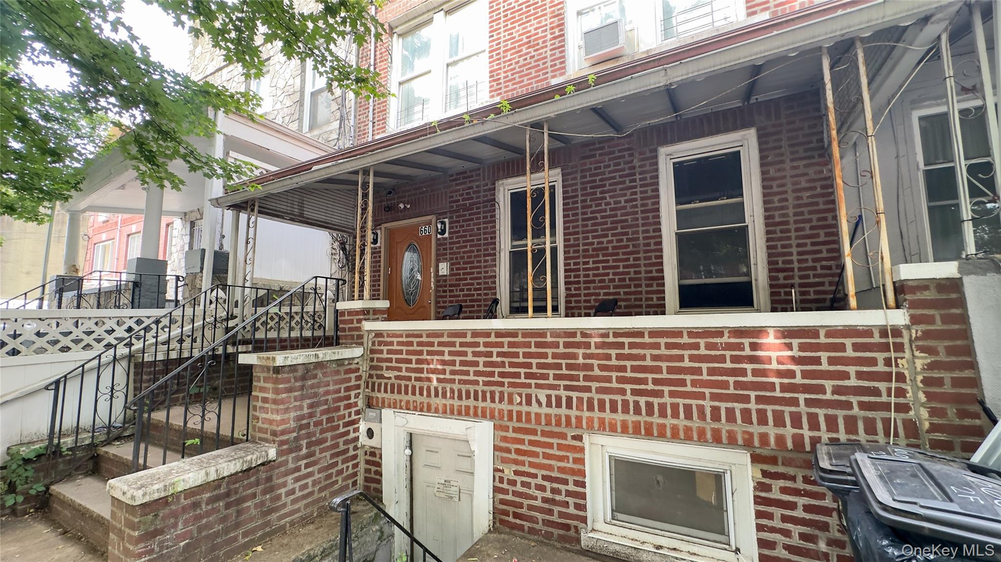 2nd image of 660 Warwick St, New York, NY 11207 | MLS# 1013379