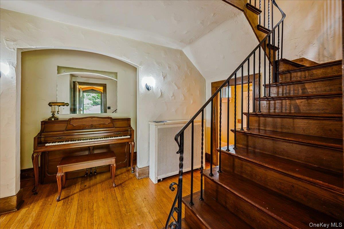 5th image of 43 Pinecrest Pkwy, Greenburgh, NY 10706 | MLS# 1013607