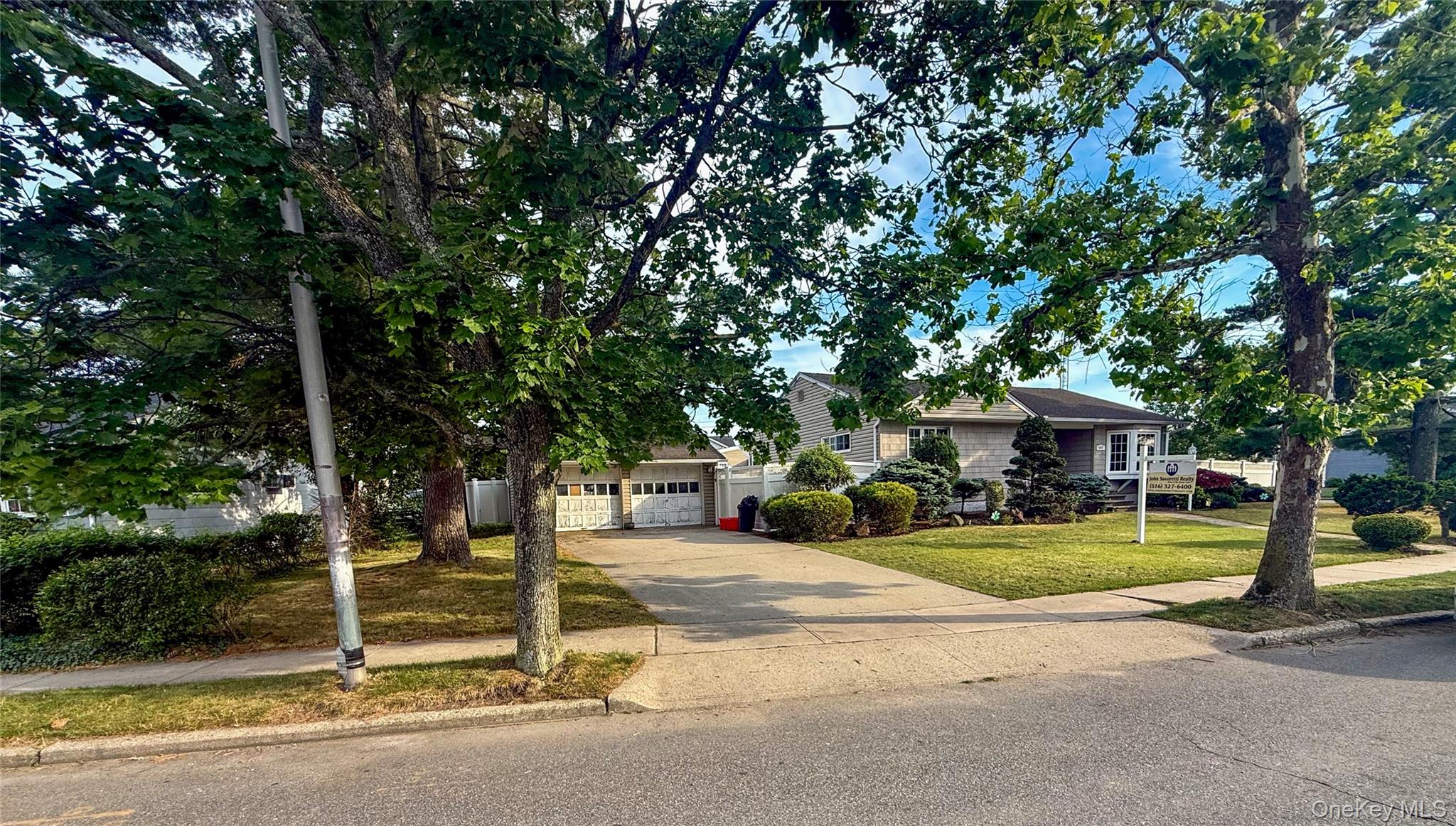 Photo 15 of Single family home for sale at 685 Seabury Ave, Hempstead, NY 11010 | MLS# 1013966 | Listing updated on 2026-09-04