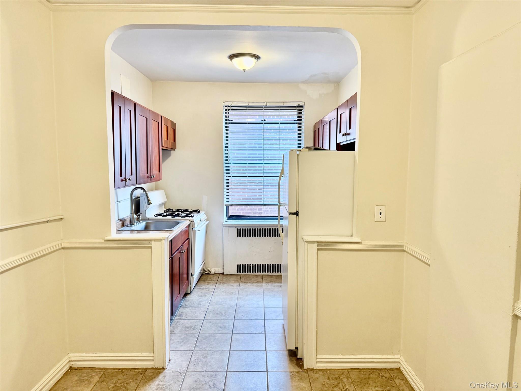 2nd image of 210 Martine Ave #6L, White Plains, NY 10601 | MLS# 1014078