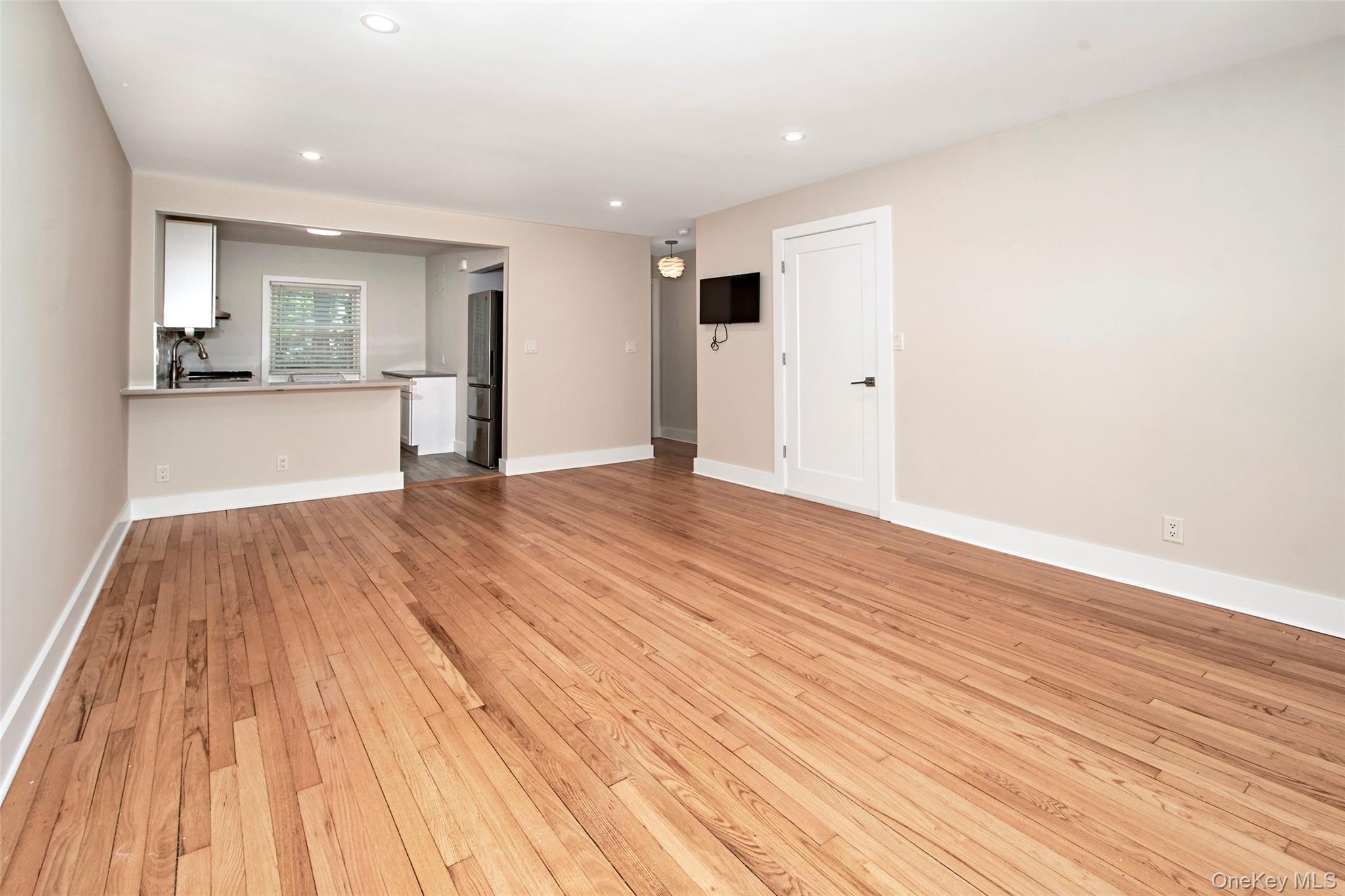 Homes for sale in Rye City, NY | 24 Wappanocca Ave #J, Rye City, NY 10580 | MLS# 1014135