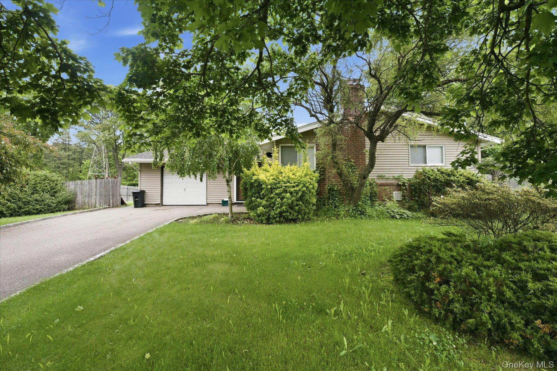Homes for sale in Huntington, NY | 1020 Commack Rd, Huntington, NY 11746 | MLS# 1014206