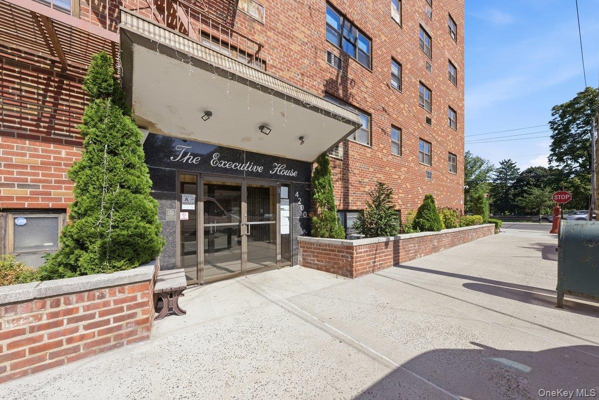 Homes for sale in New York, NY | 4200 Herkimer Pl, New York, NY 11238