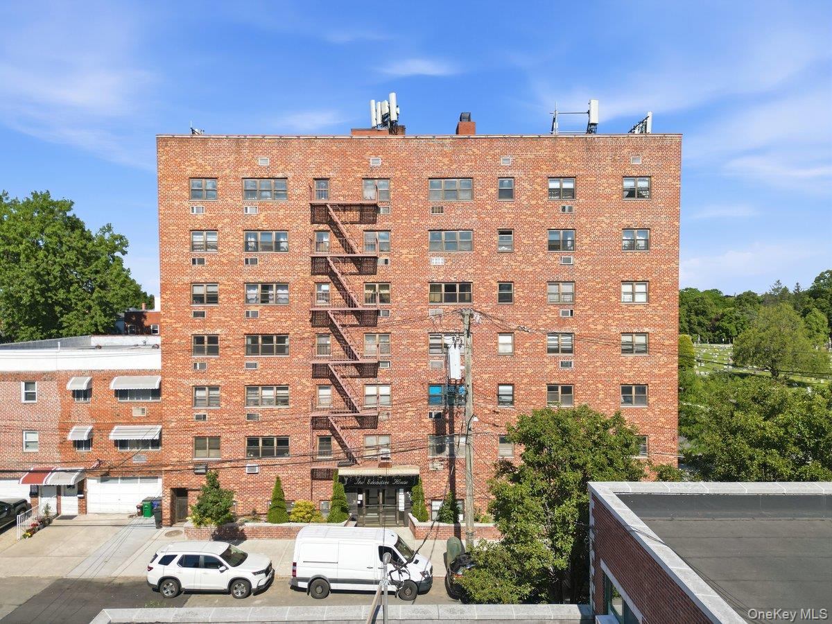 Homes for sale in New York, NY | 4200 Herkimer Pl, New York, NY 11238