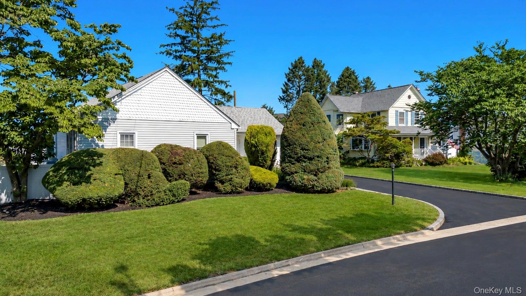 4th image of 7 Albers Ln, Oyster Bay, NY 11735 | MLS# 1014270