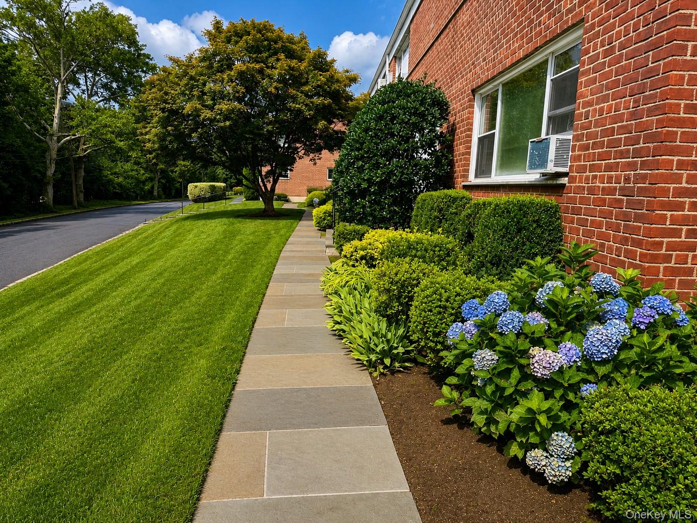 4th image of 28 Oregon Ave, Eastchester, NY 10708