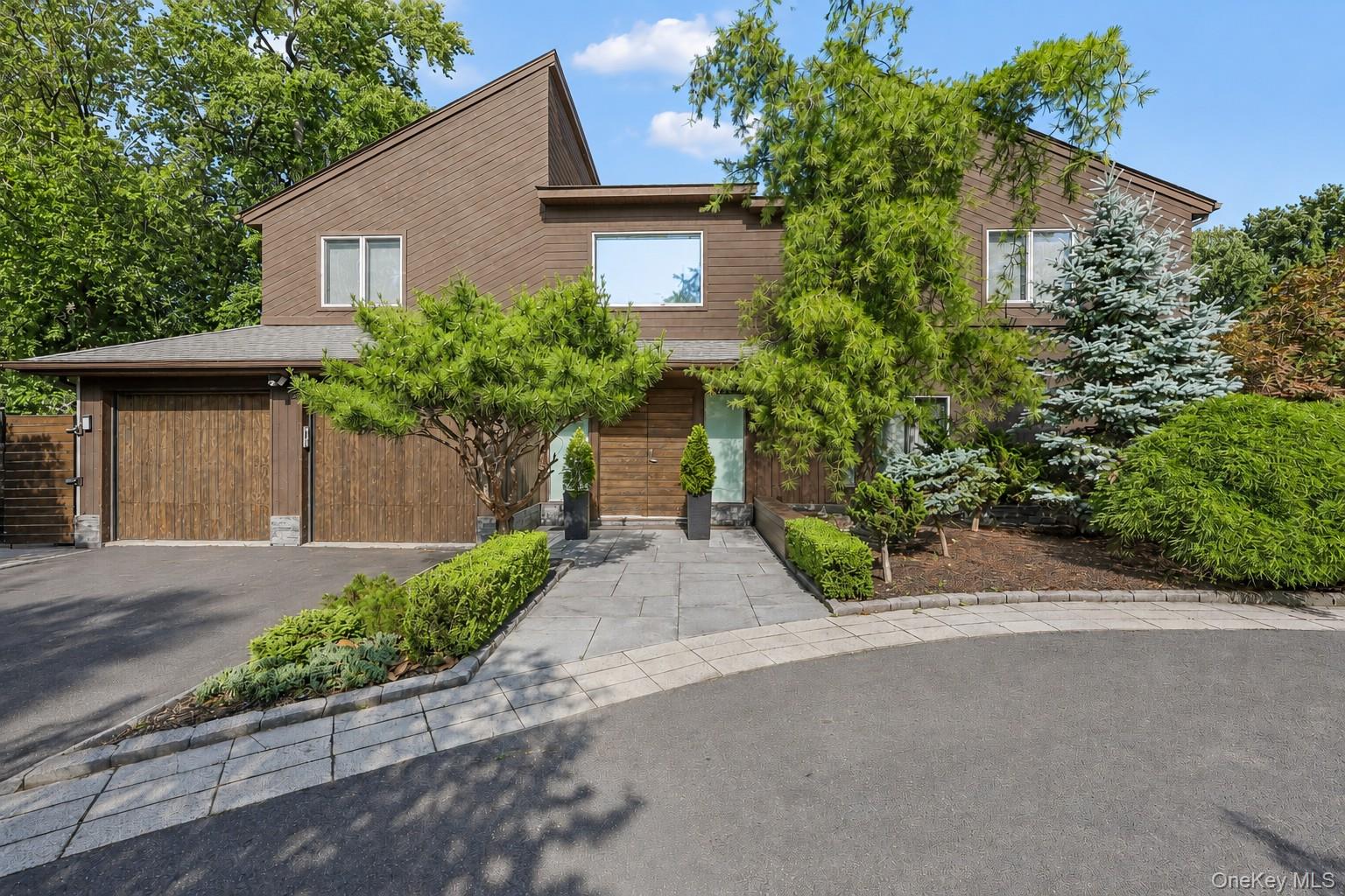 1st image of 108 Bellows Ln, Clarkstown, NY 10956 | MLS# 1014914