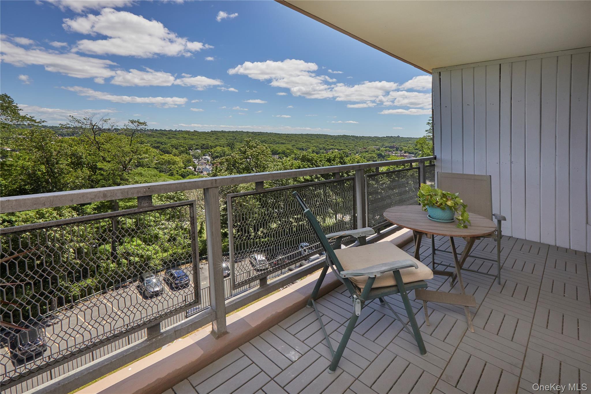 2nd image of 5900 Arlington Ave #4B, New York, NY 10471 | MLS# 1015020