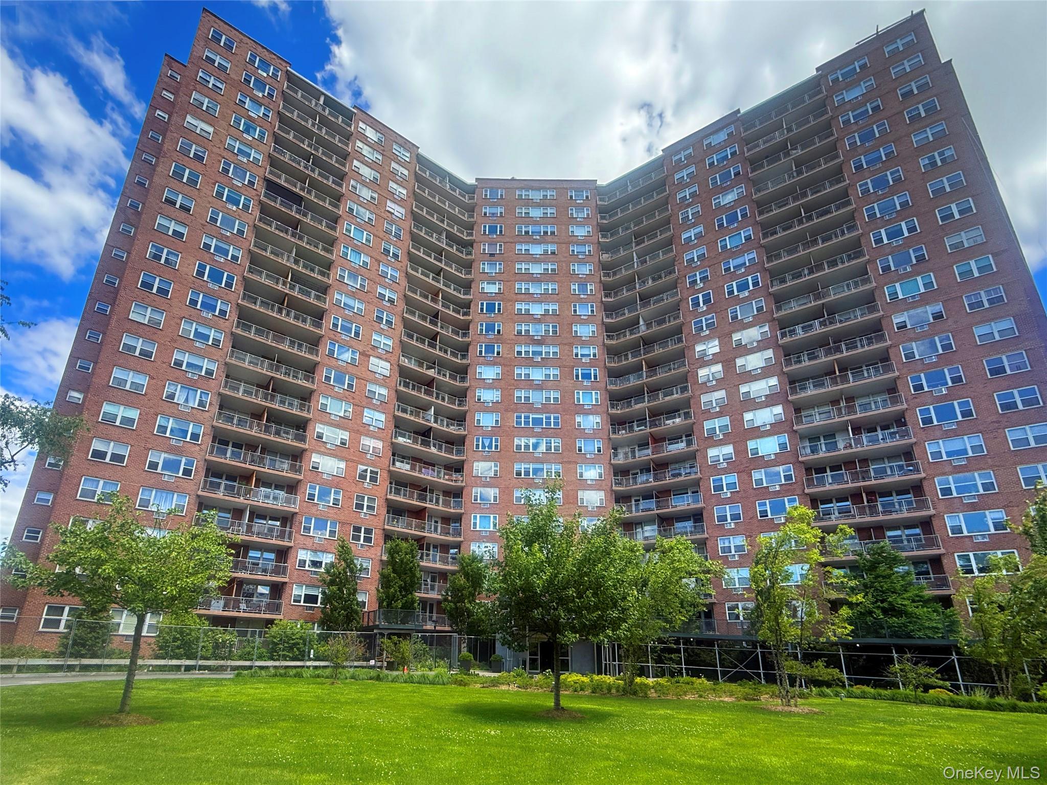 28th image of 5900 Arlington Ave #4B, New York, NY 10471 | MLS# 1015020