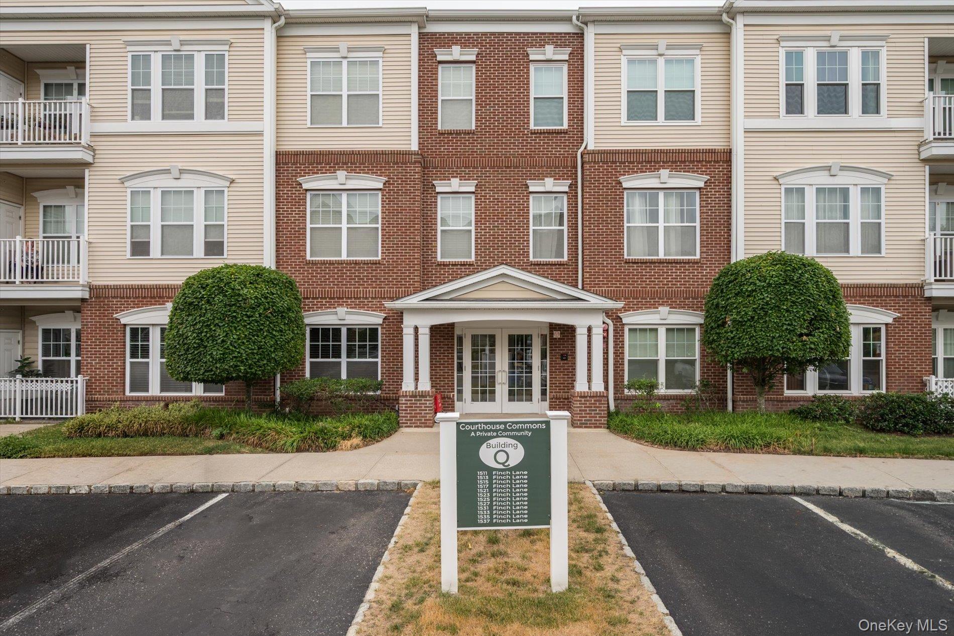 1st image of 1525 Finch Ln #1525, Islip, NY 11722 | MLS# 1015062