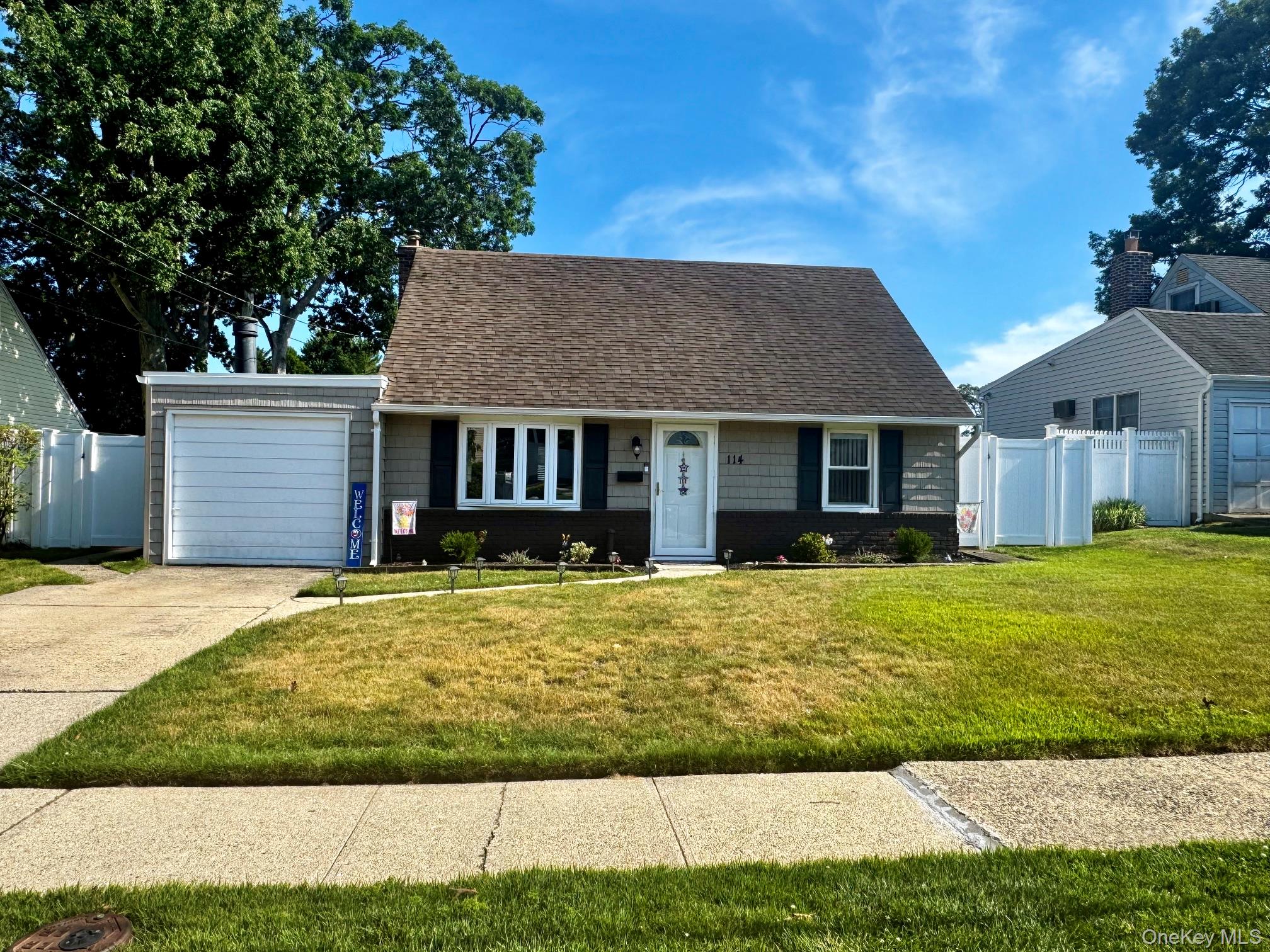 1st image of 114 Boston Ave, Oyster Bay, NY 11758 | MLS# 1015225