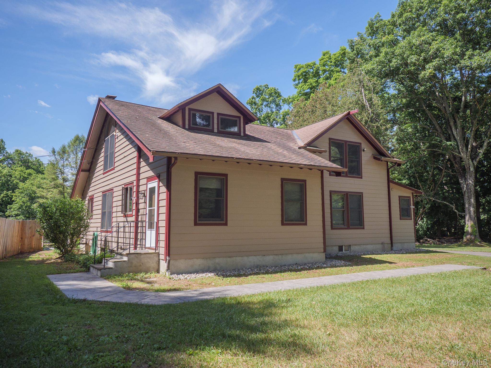 3rd image of 11 Kessler Dr, Hyde Park, NY 12538 | MLS# 1015335