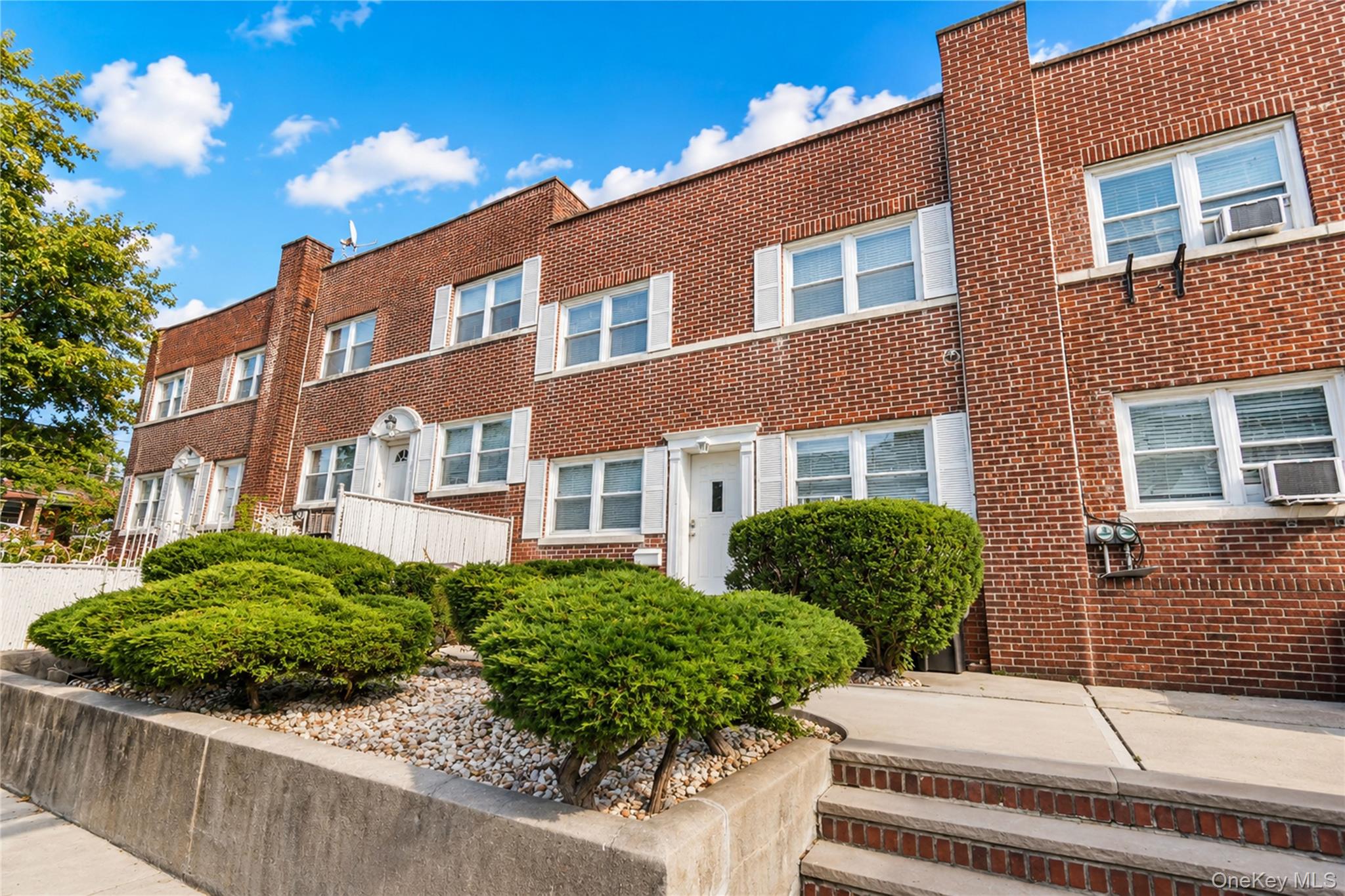 2nd image of 76 Dongan Ave, New York, NY 10314 | MLS# 1015566