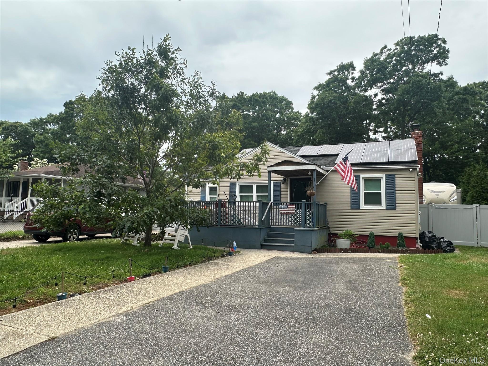 2nd image of 30 Robinwood St, Brookhaven, NY 11950 | MLS# 1015648