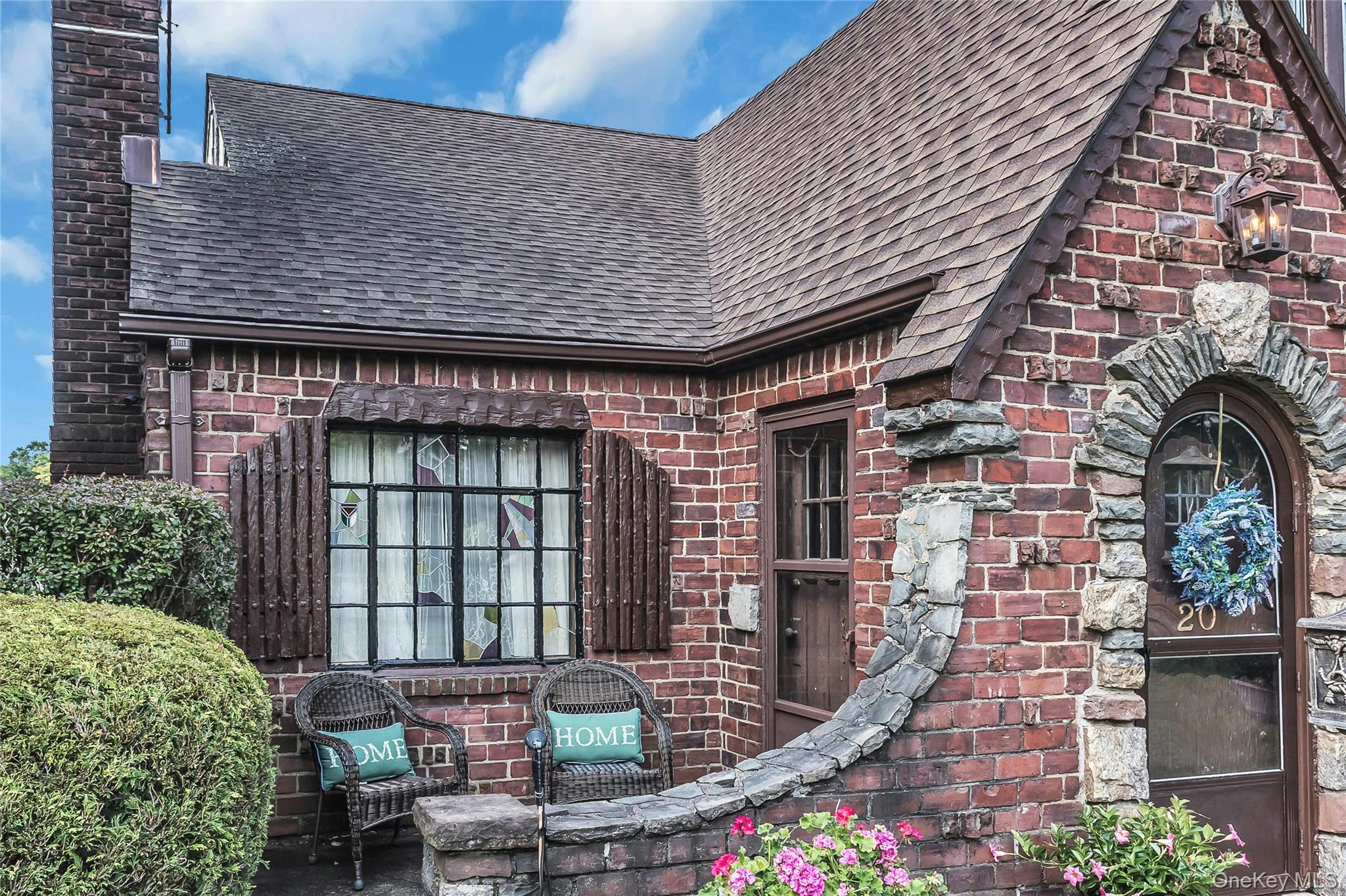 3rd image of 20 Voorhees Pl, Hempstead, NY 11565 | MLS# 1015692