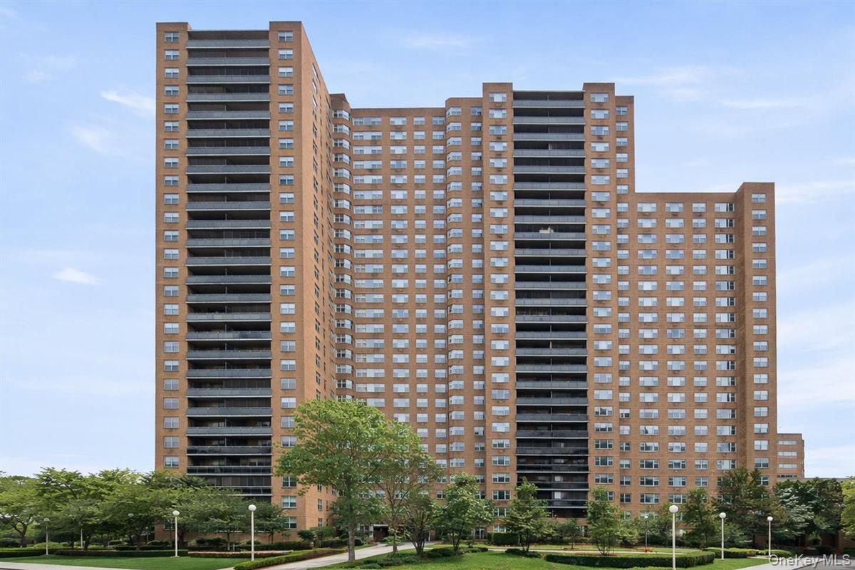 31st image of 70 25 Yellowstone Blvd #15P, Forest Hills, NY 11375 | MLS# 1015802
