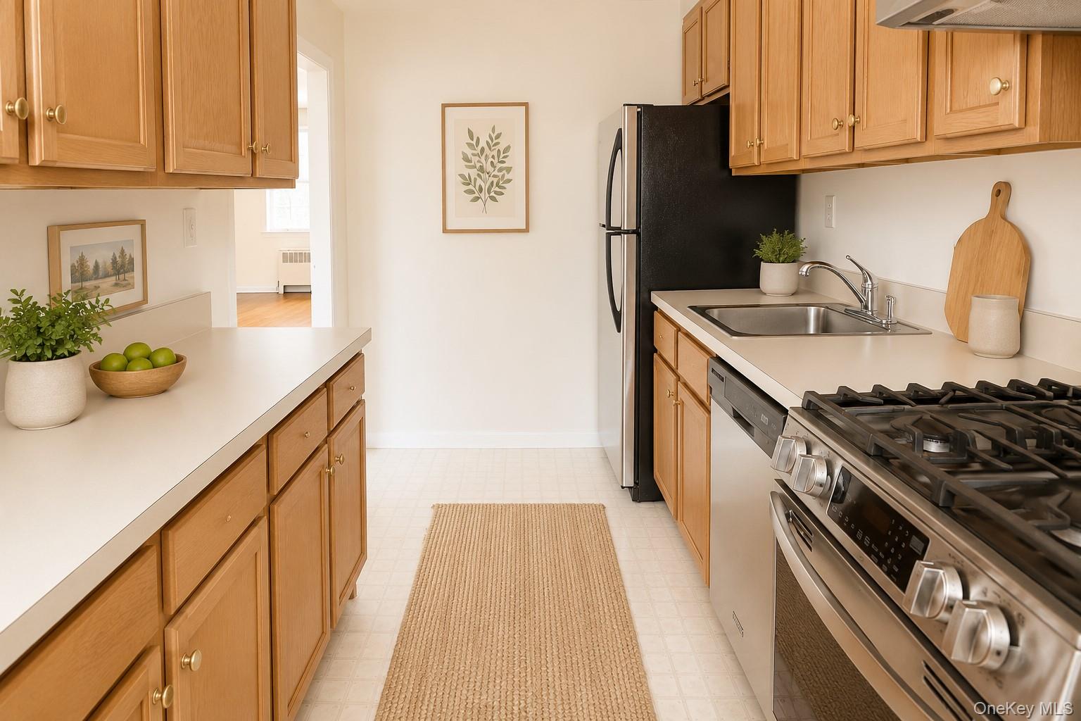 5th image of 95 Avon Cir, Rye, NY 10573