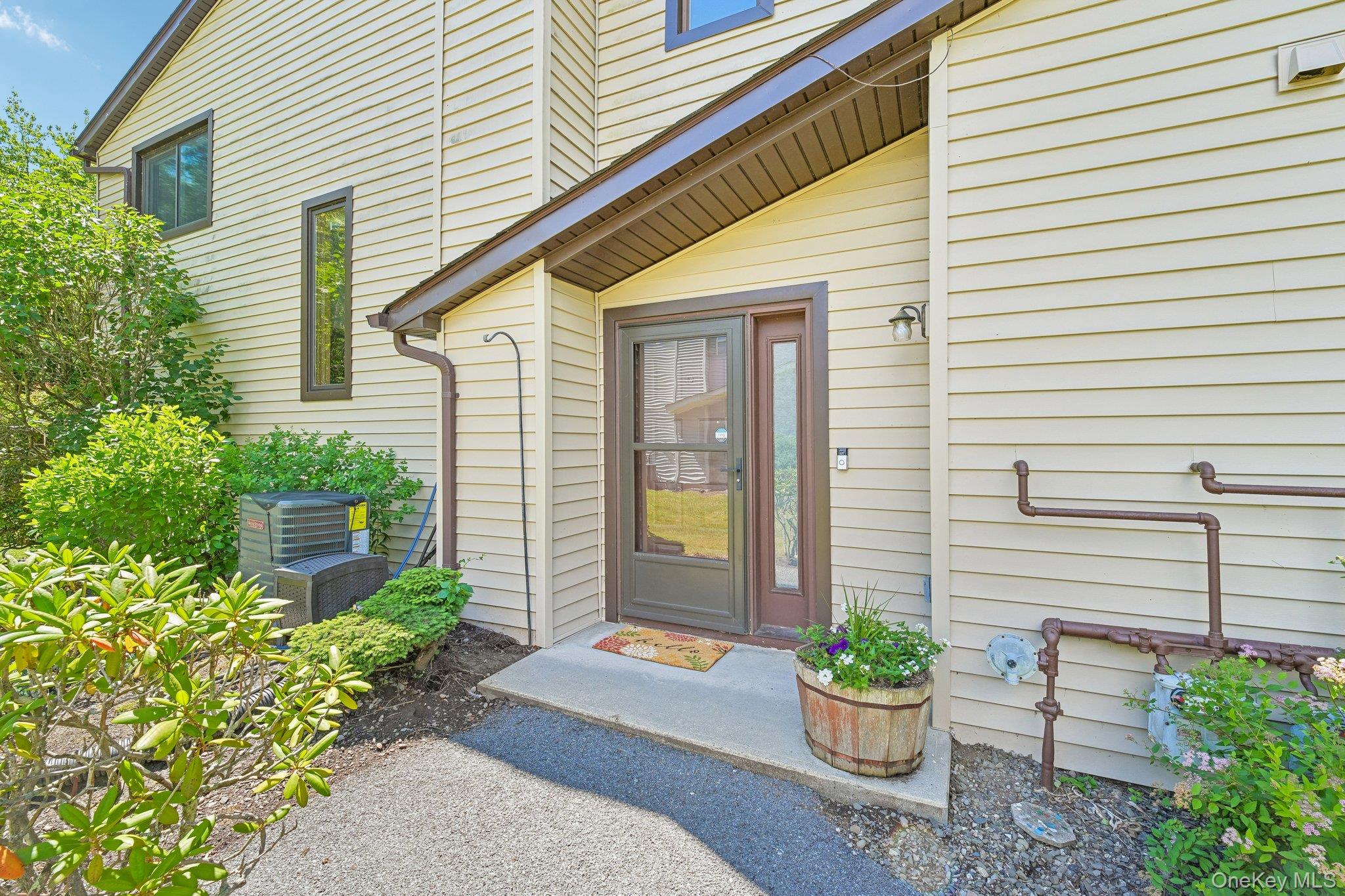 3rd image of 174 Eagleton Dr, Chester Town, NY 10950 | MLS# 1016117