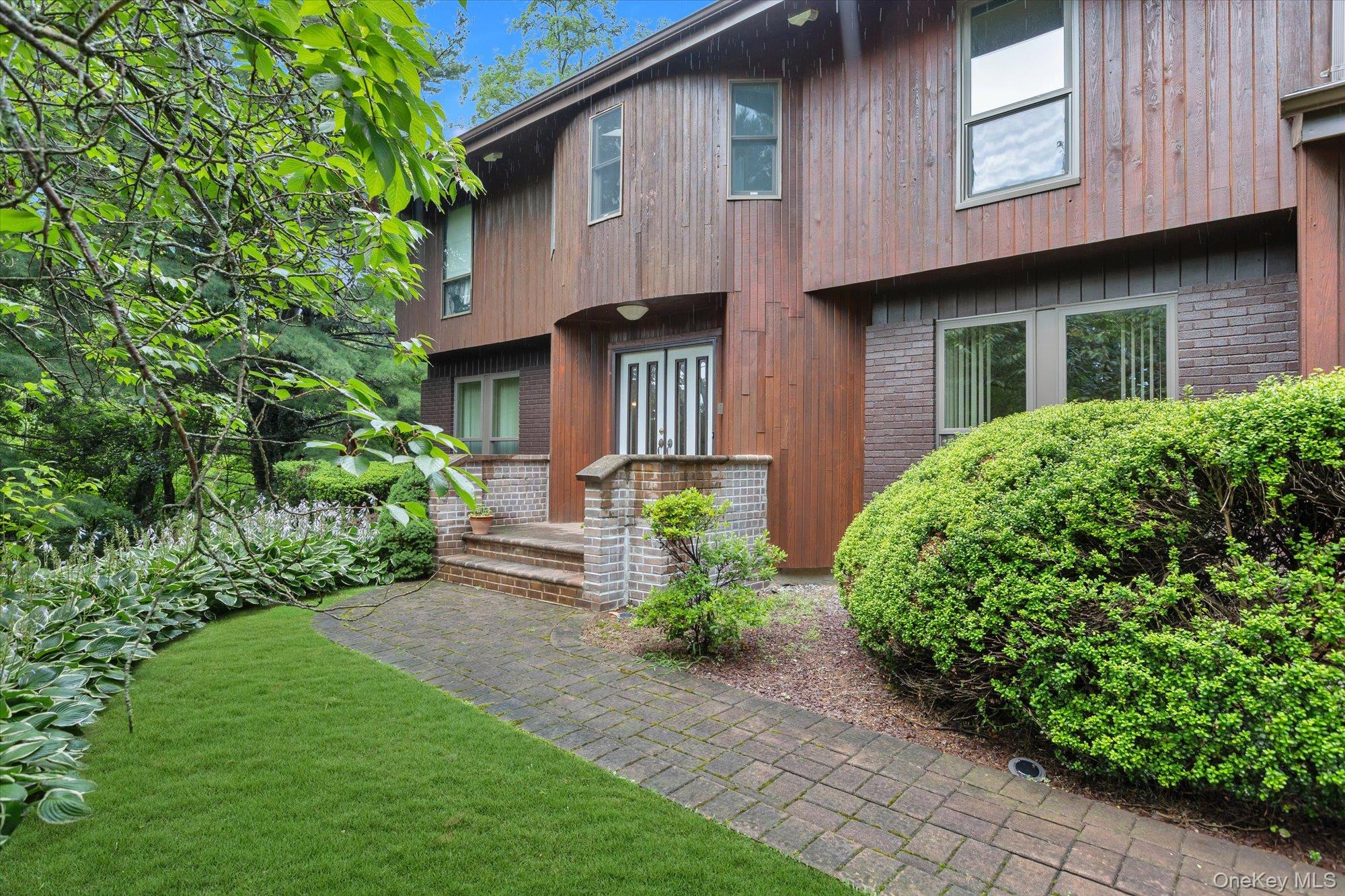 1st image of 17 Calumet Dr, Huntington, NY 11746 | MLS# 1016292