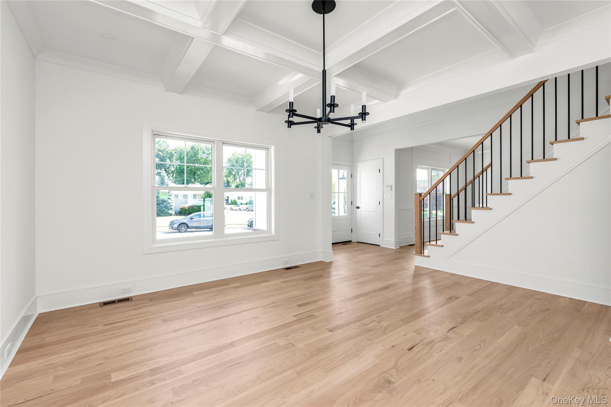 4th image of 23 Garden Cir, Oyster Bay, NY 11791 | MLS# 1016366