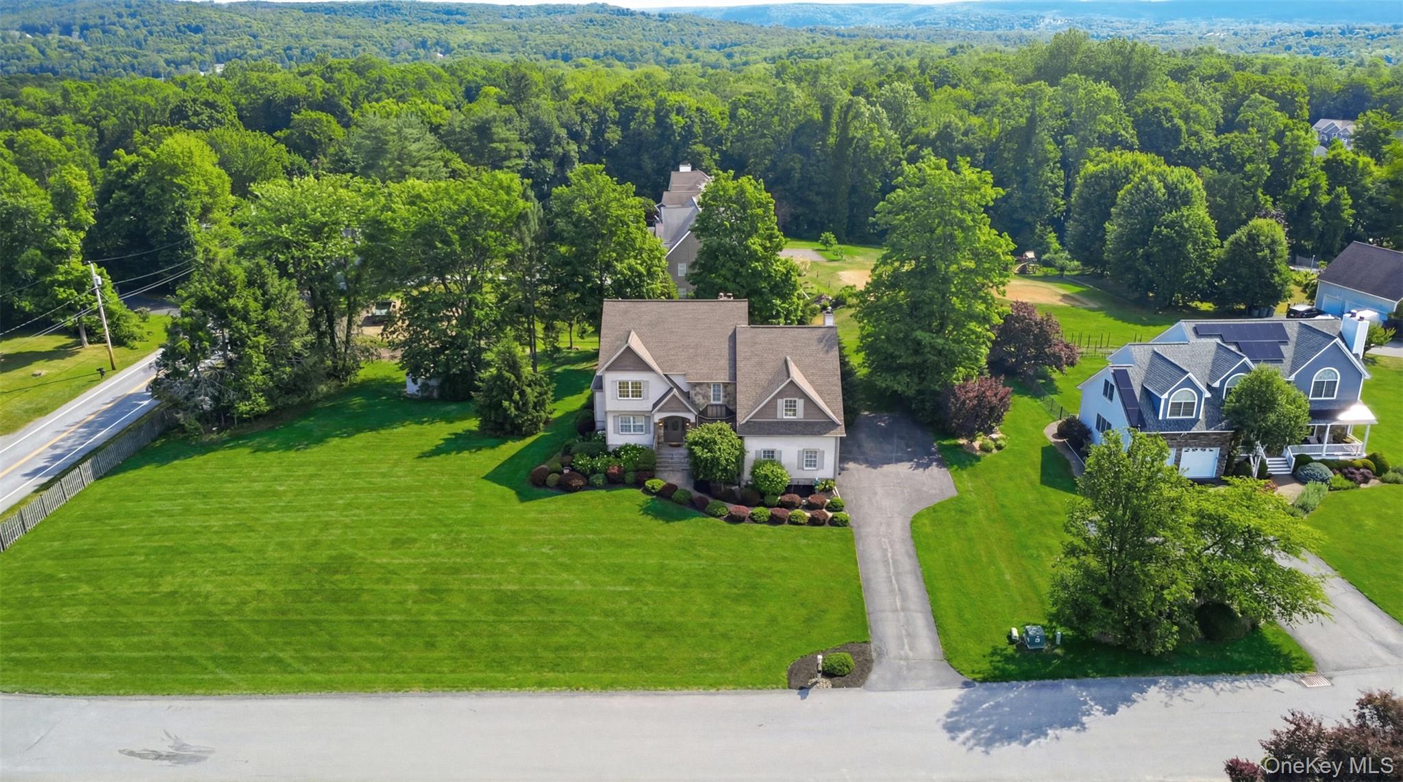 4th image of 5 Albertanna Ct, East Fishkill, NY 12533 | MLS# 1016585