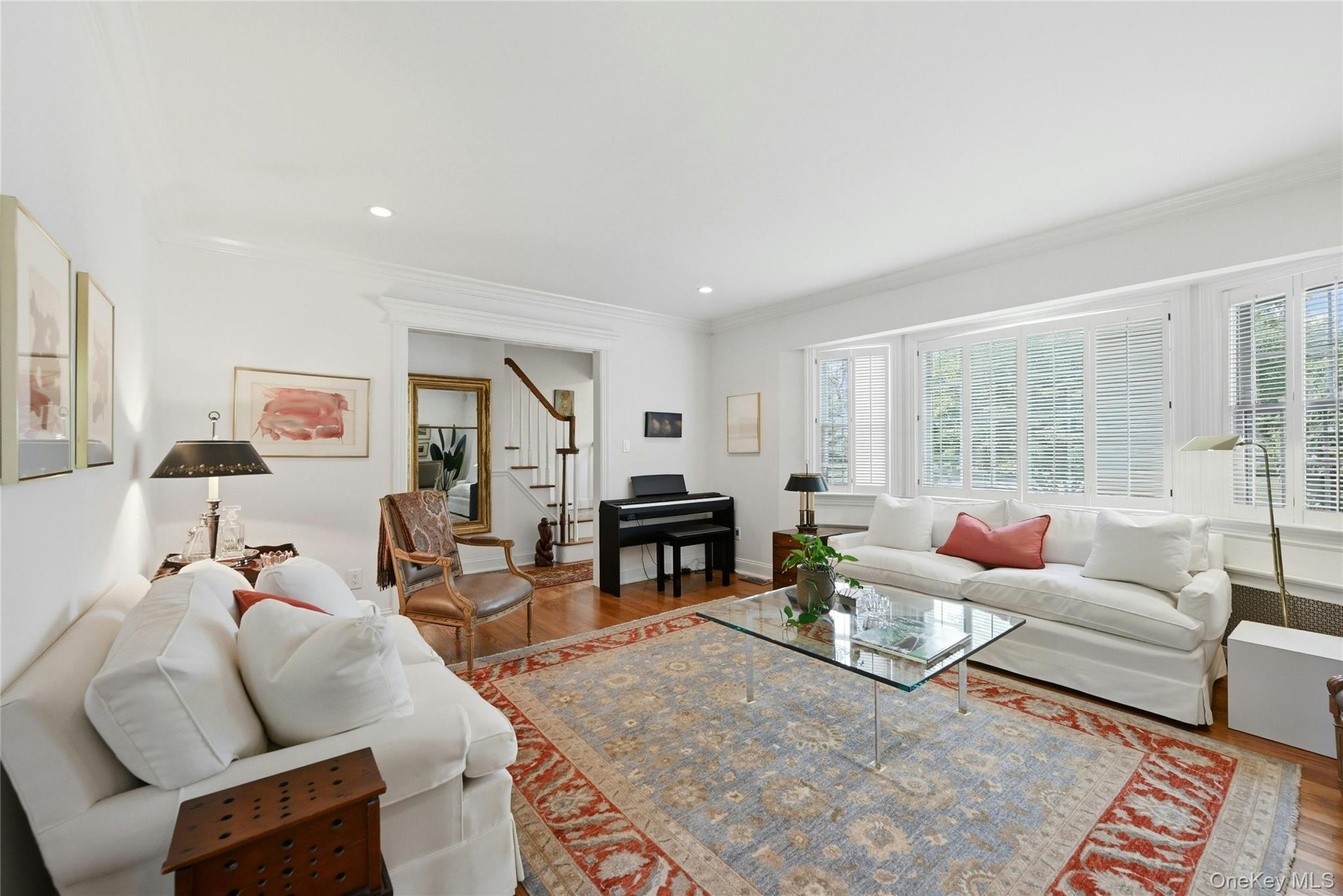 4th image of 5 Arrowhead Pl, Huntington, NY 11743 | MLS# 1017050