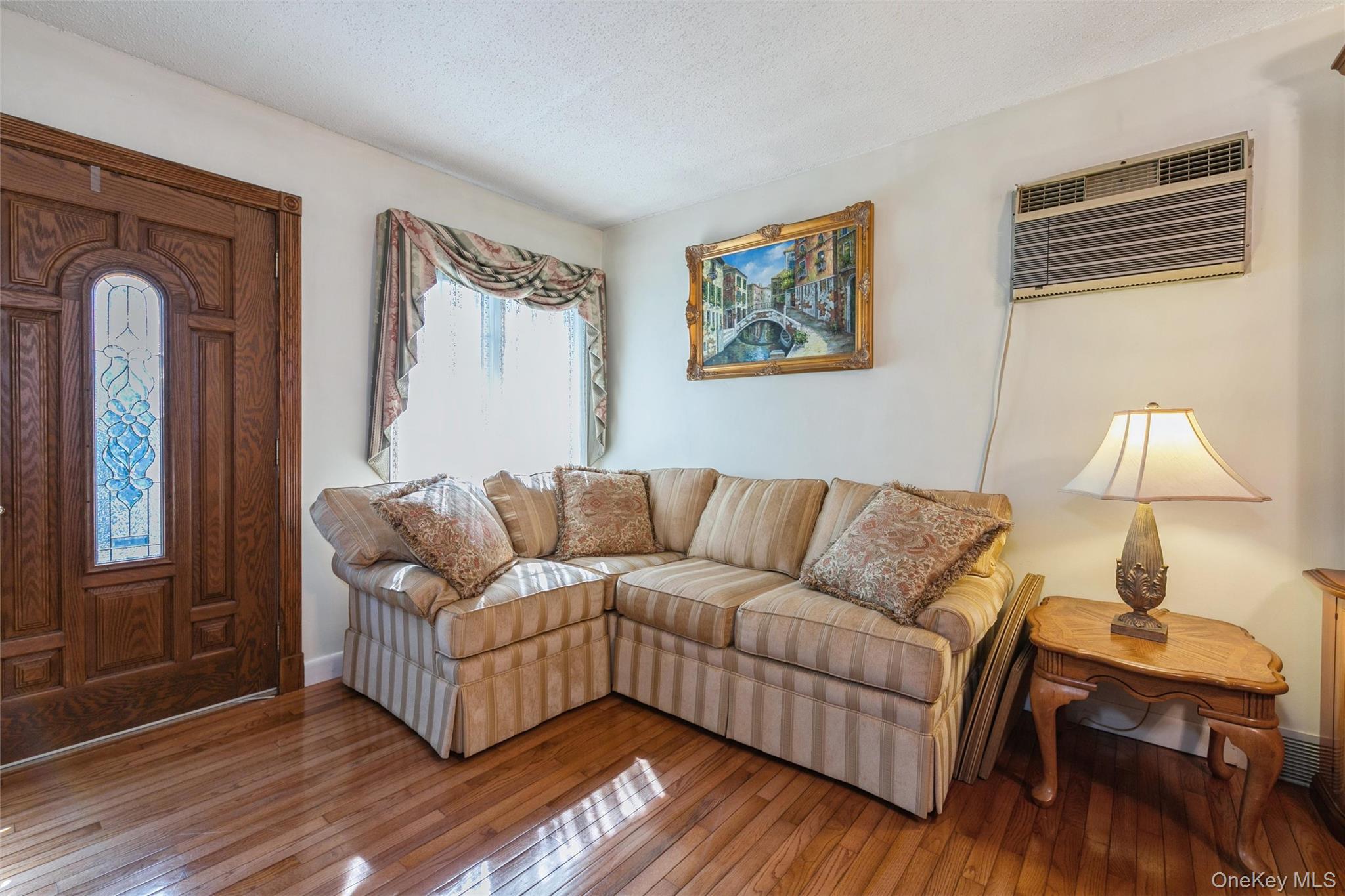 5th image of 16 Devon St, Hempstead, NY 11563 | MLS# 1017315
