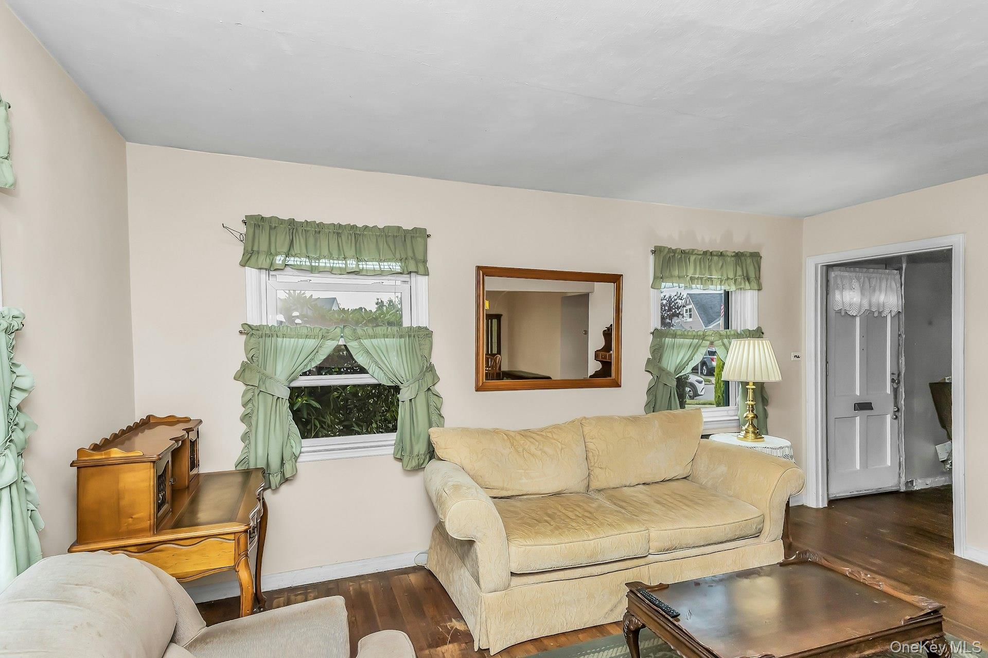5th image of 2 Cliff Rd, Hempstead, NY 11566 | MLS# 1017387