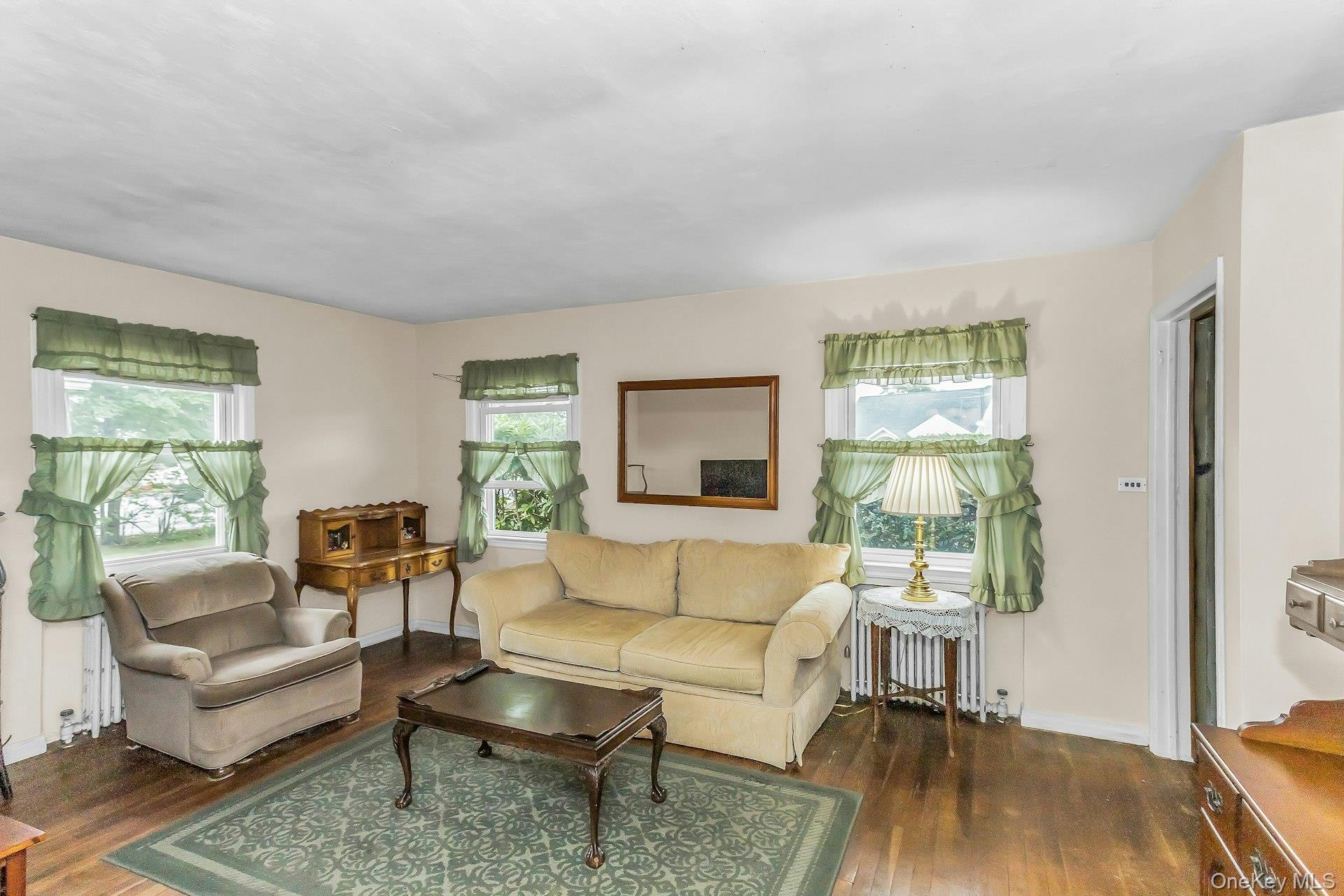 4th image of 2 Cliff Rd, Hempstead, NY 11566 | MLS# 1017387