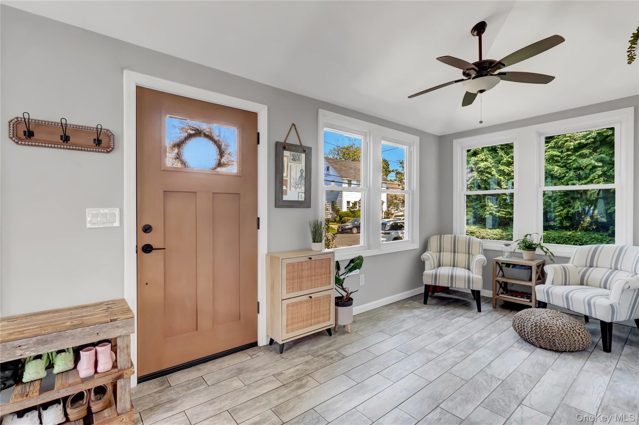 4th image of 239 S 2Nd St, Lindenhurst, NY 11757 | MLS# 1017604
