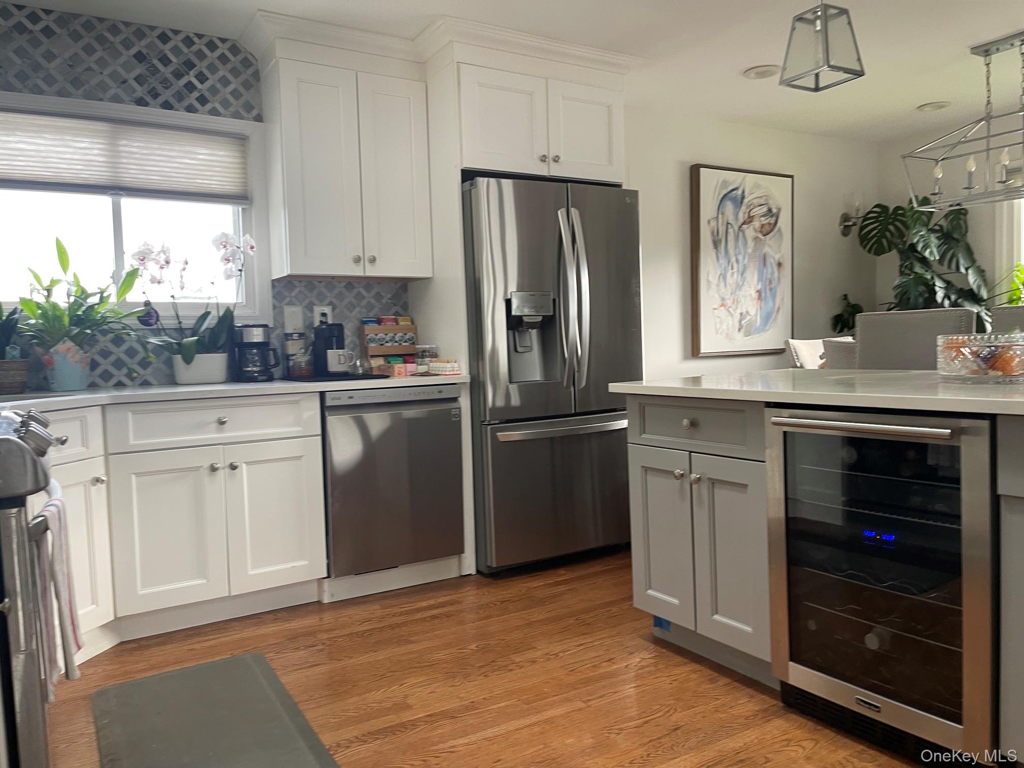 5th image of 16 Espie Ln, Babylon, NY 11703 | MLS# 1017687